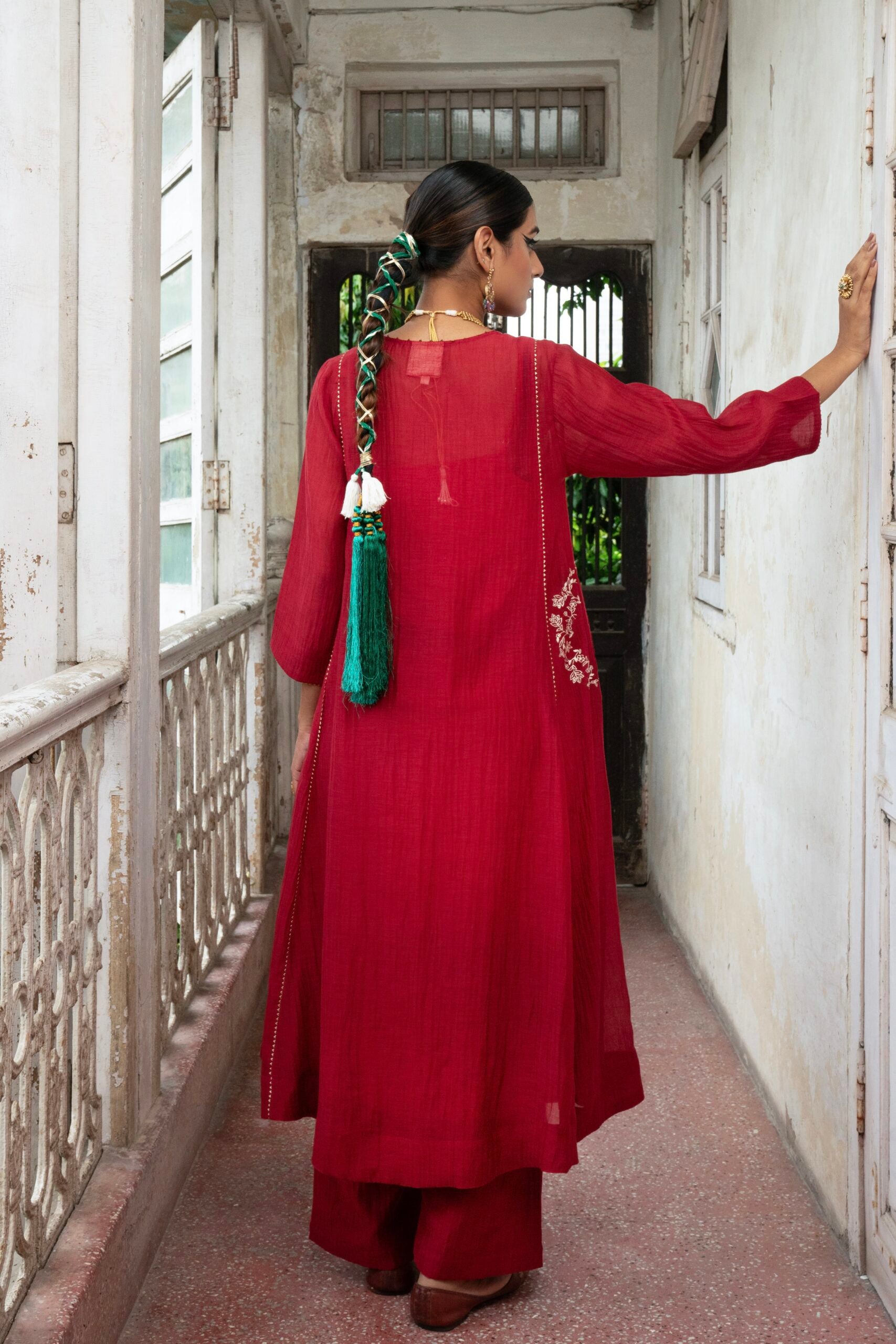 "Jeb" Tui Kurta set - sindhoori "laal"