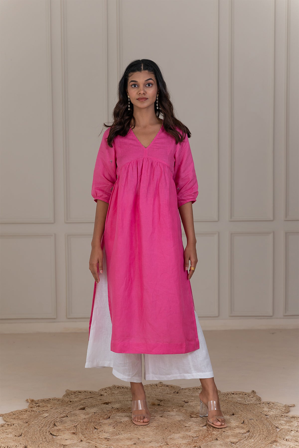 CLOVE -V NECK LINEN KURTA - Pink
