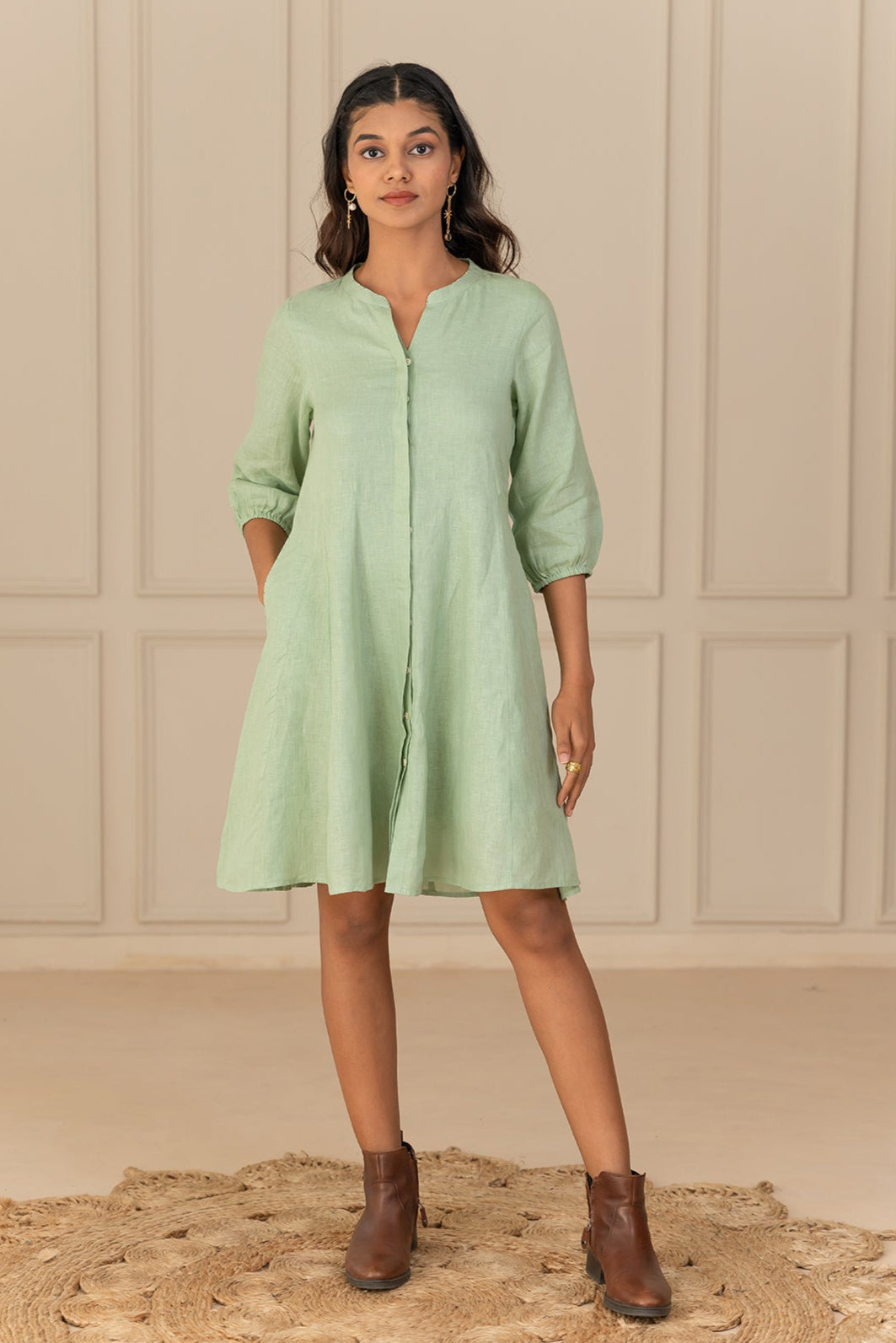 MAPLE LINEN SHORT DRESS - Pista Green