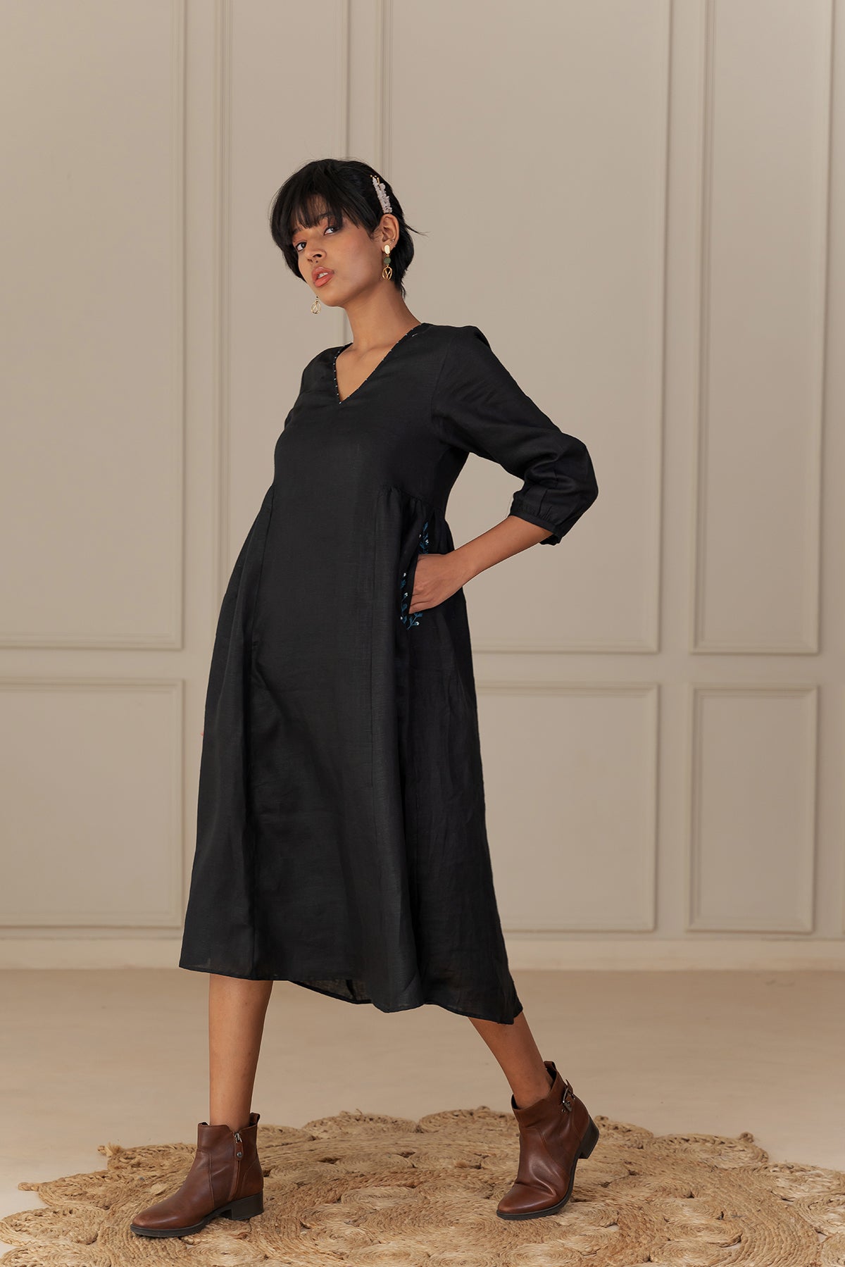 Nova Linen Dress - Black