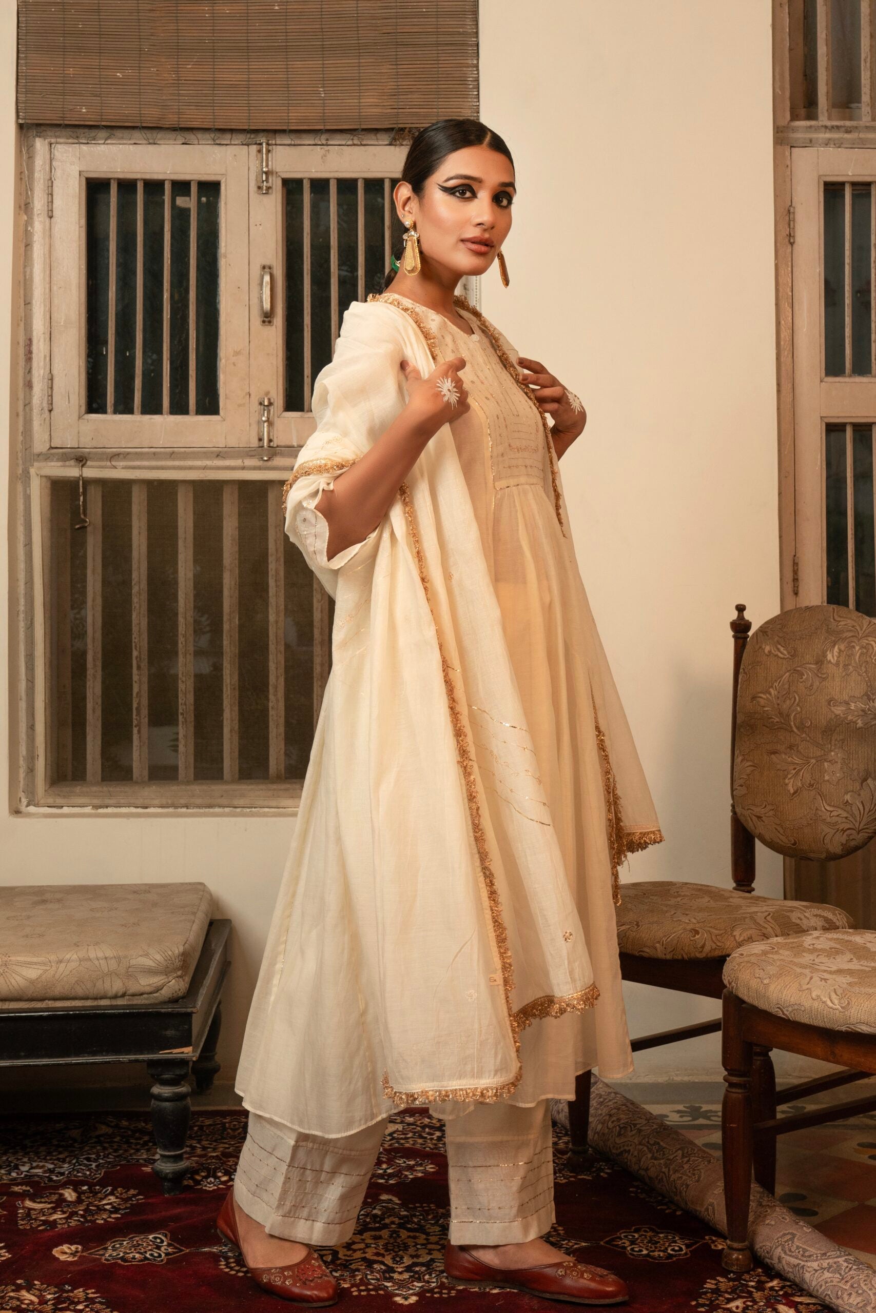 Phool Bel kurta set - Ivory White