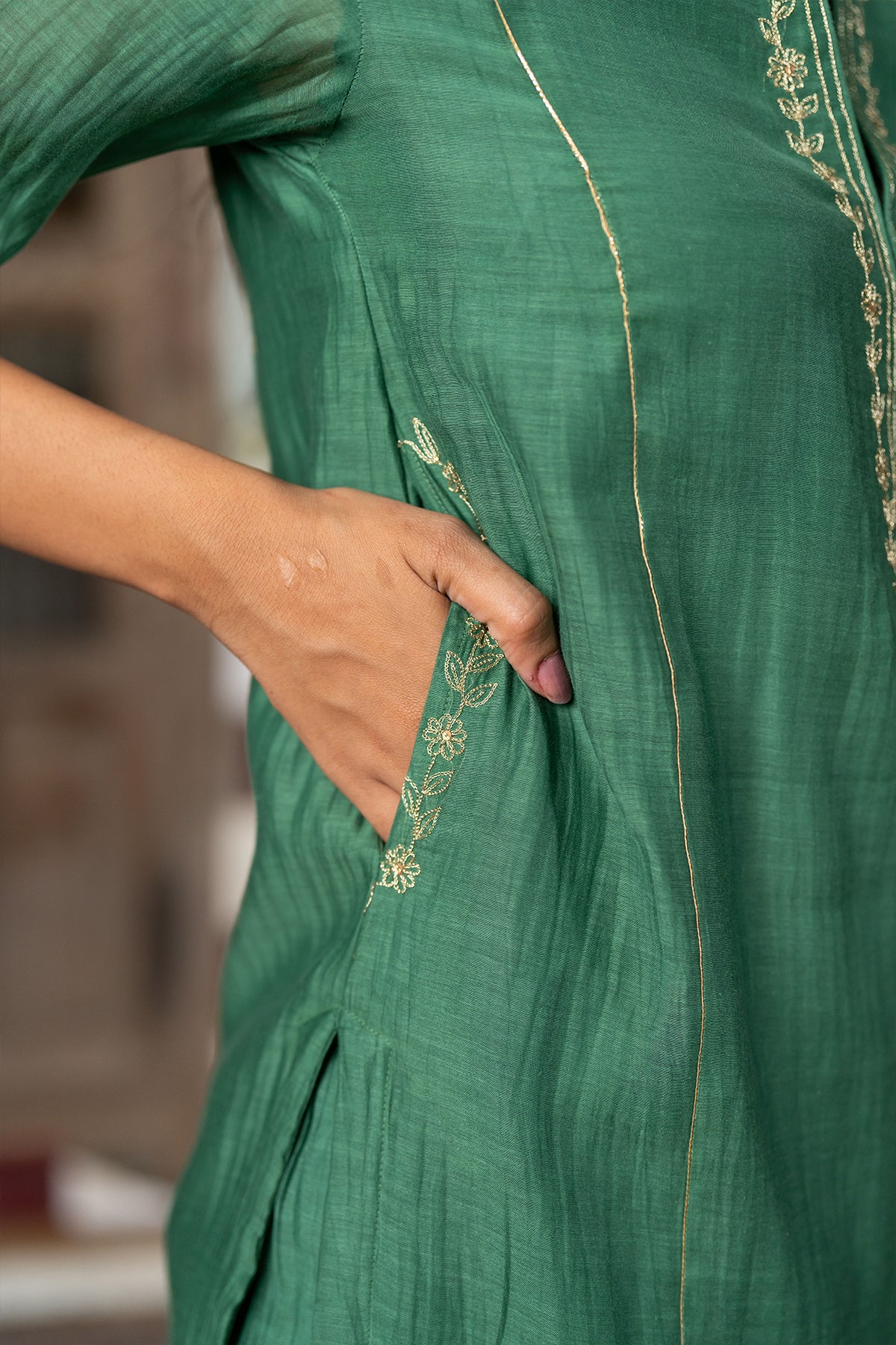 Aashna Chanderi Silk Straight panel kurta with Pants - Green