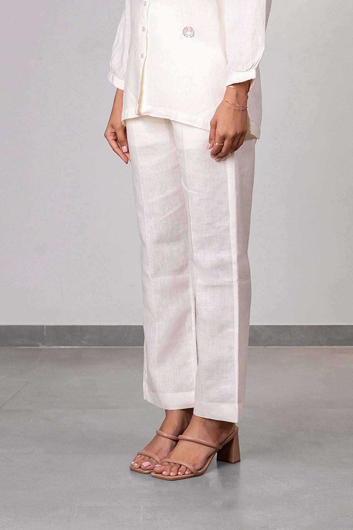 Alan Linen Tucks Pants - Off white