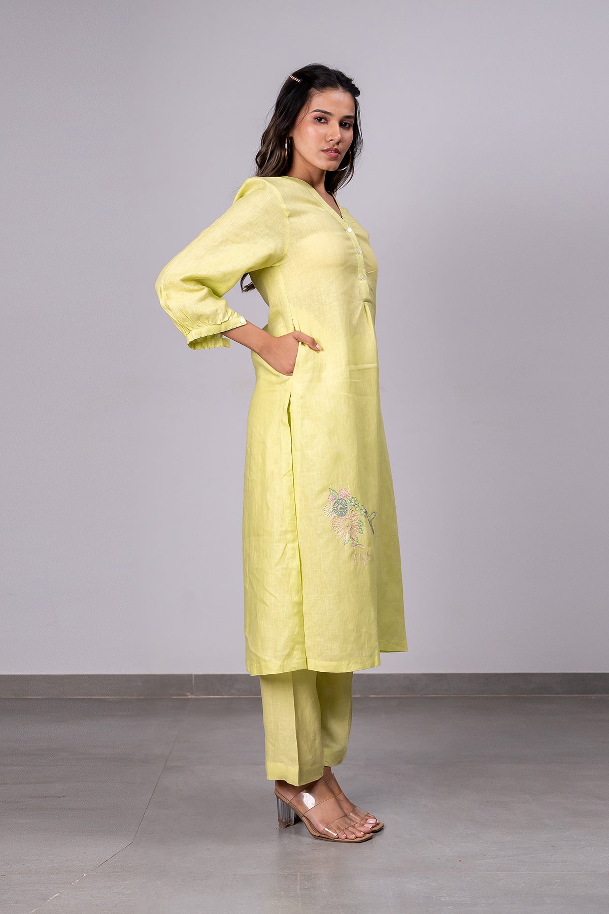 Ana Linen V-Neck Kurta- Pants set with pockets - Lime
