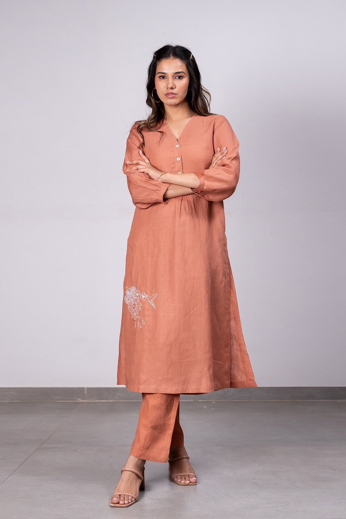 Ana Linen V-Neck Kurta- Pants Set With Pockets – Sand Brown
