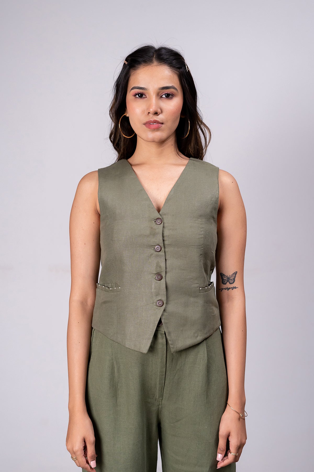 Barbara Linen Vest With Welt Pockets – Olive Green