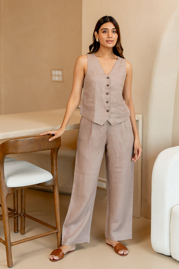 Barbara-Linen-Vest-with-welt-pockets-Mud-
