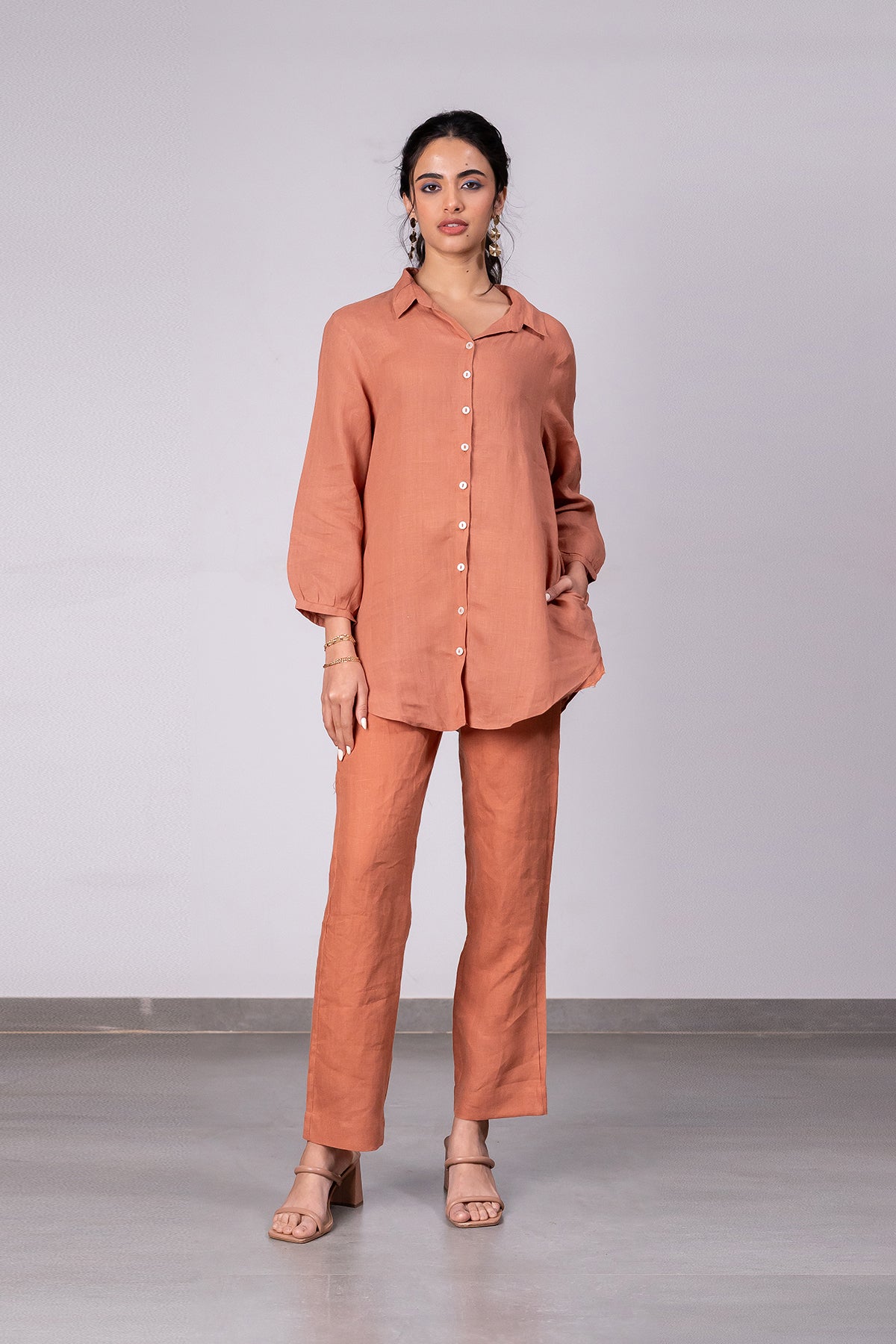 Beth Linen Shirt - Sand Brown