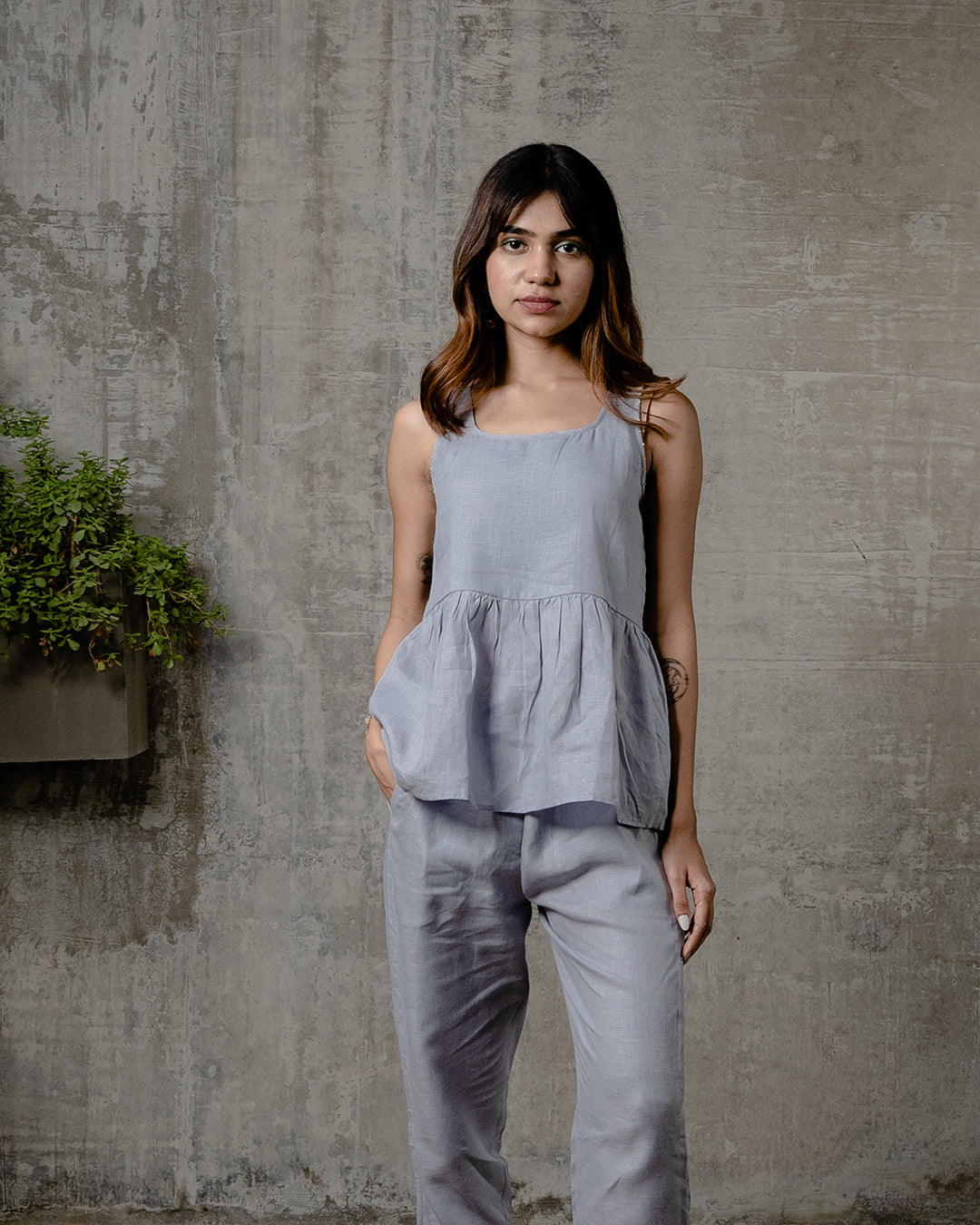 CAROL LINEN SLEEVELESS TOP - Powder Blue
