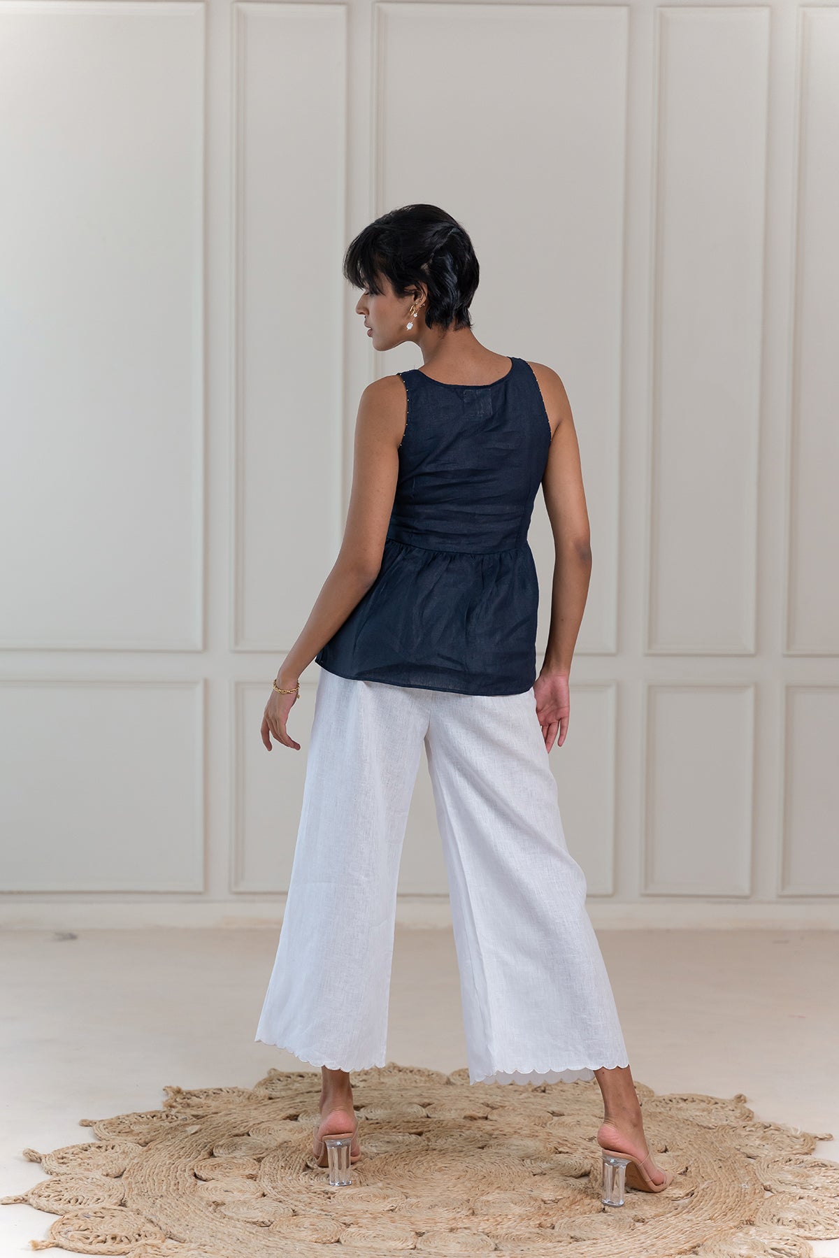 CAROL LINEN SLEEVELESS TOP - Blue