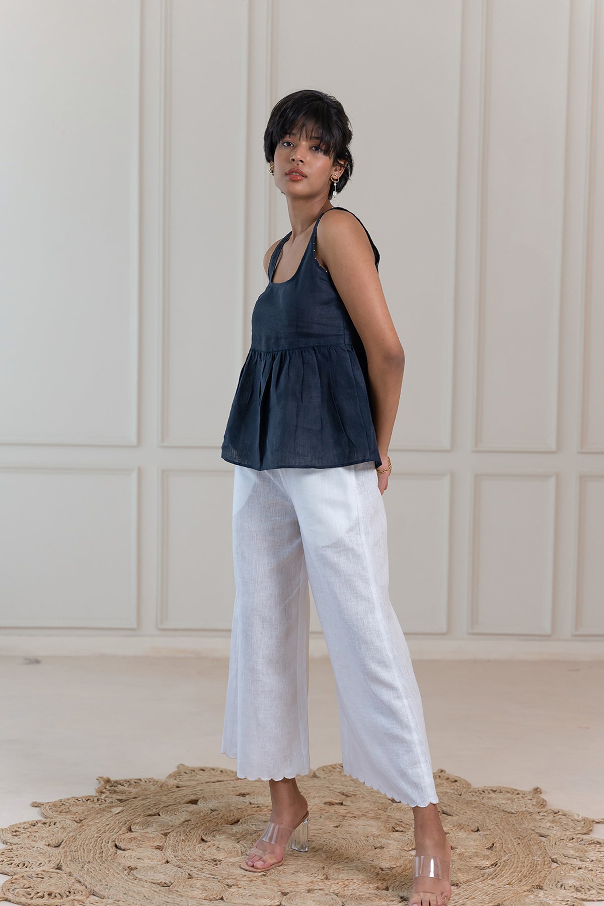 CAROL LINEN SLEEVELESS TOP - Blue