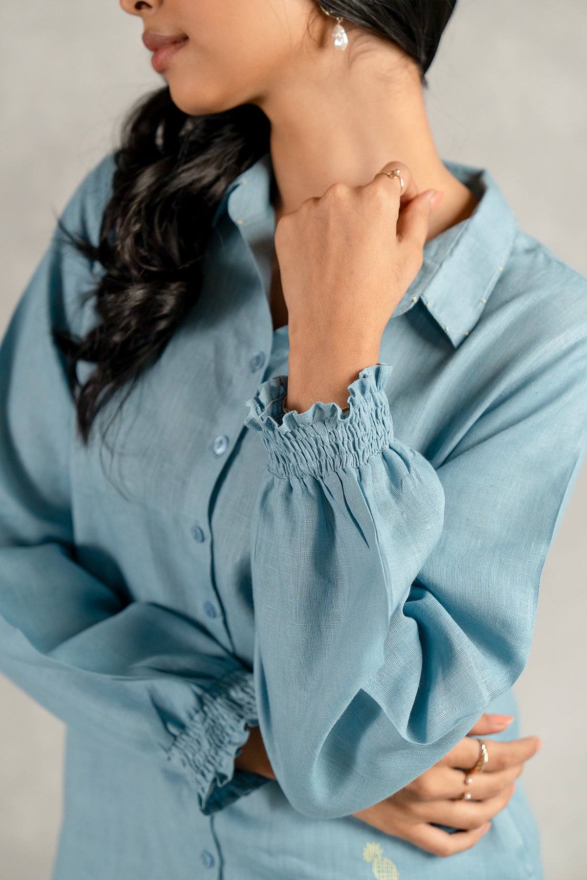 Carla Linen Bobbin Shirt With Pockets – Icy Blue