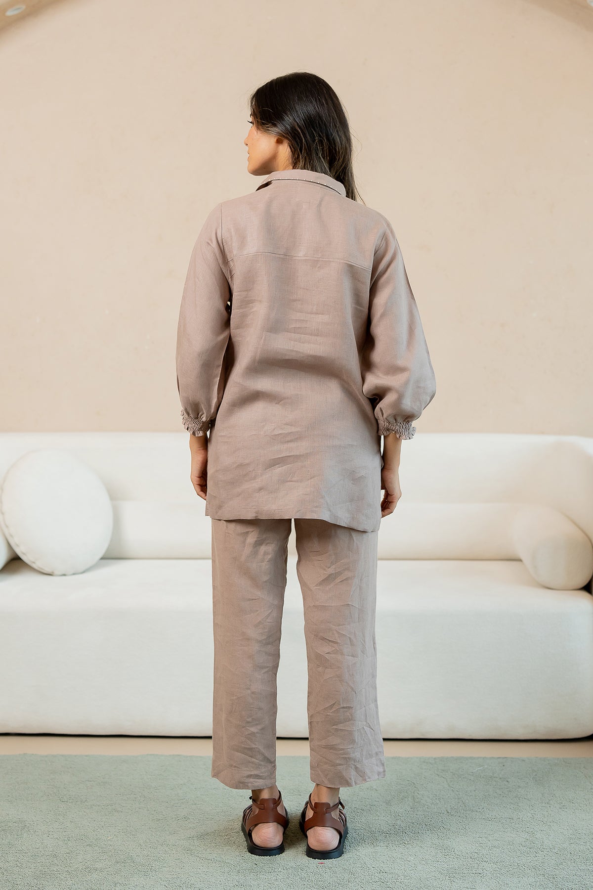 Carla-Linen-Bobbin-Shirt-With-Pockets-Mud-