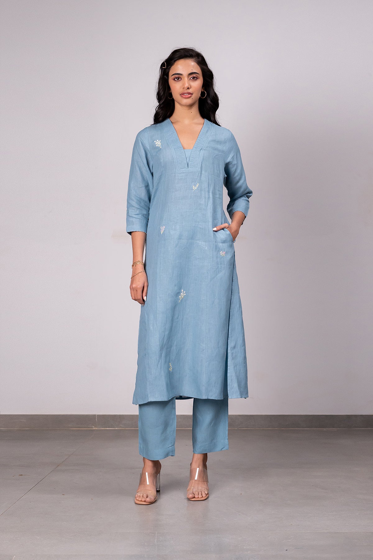 Clara Linen V- neck Pin tucks Kurta- pants set with pockets - Icy Blue
