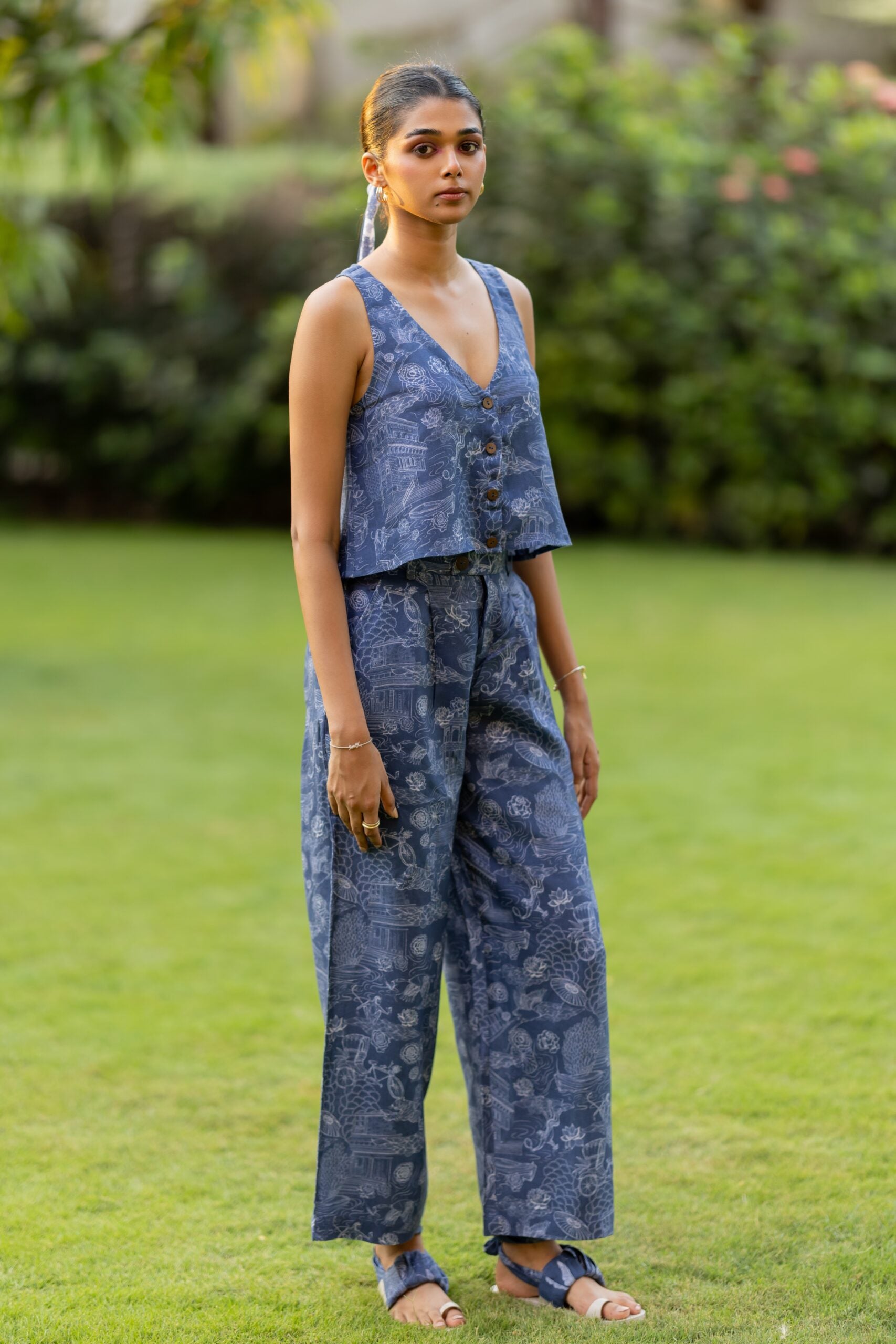 Linen Vest - Blue Banaras