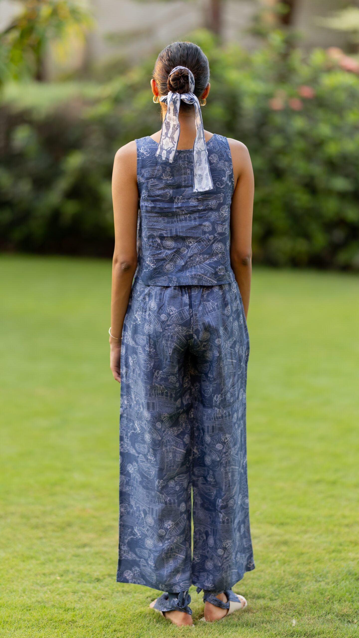 Linen Vest - Blue Banaras