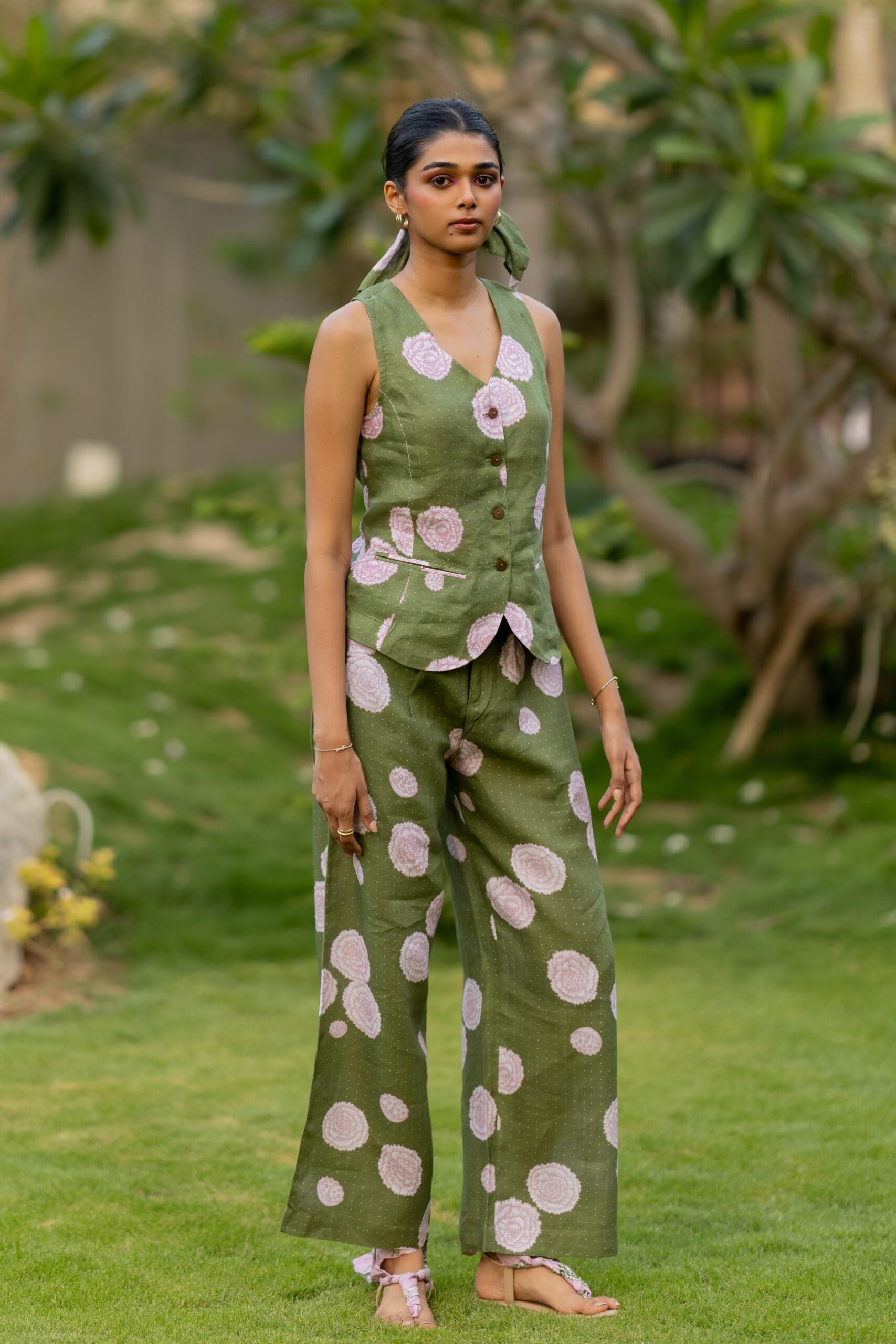 Linen Banaras Bloom Vest- Green and Pink