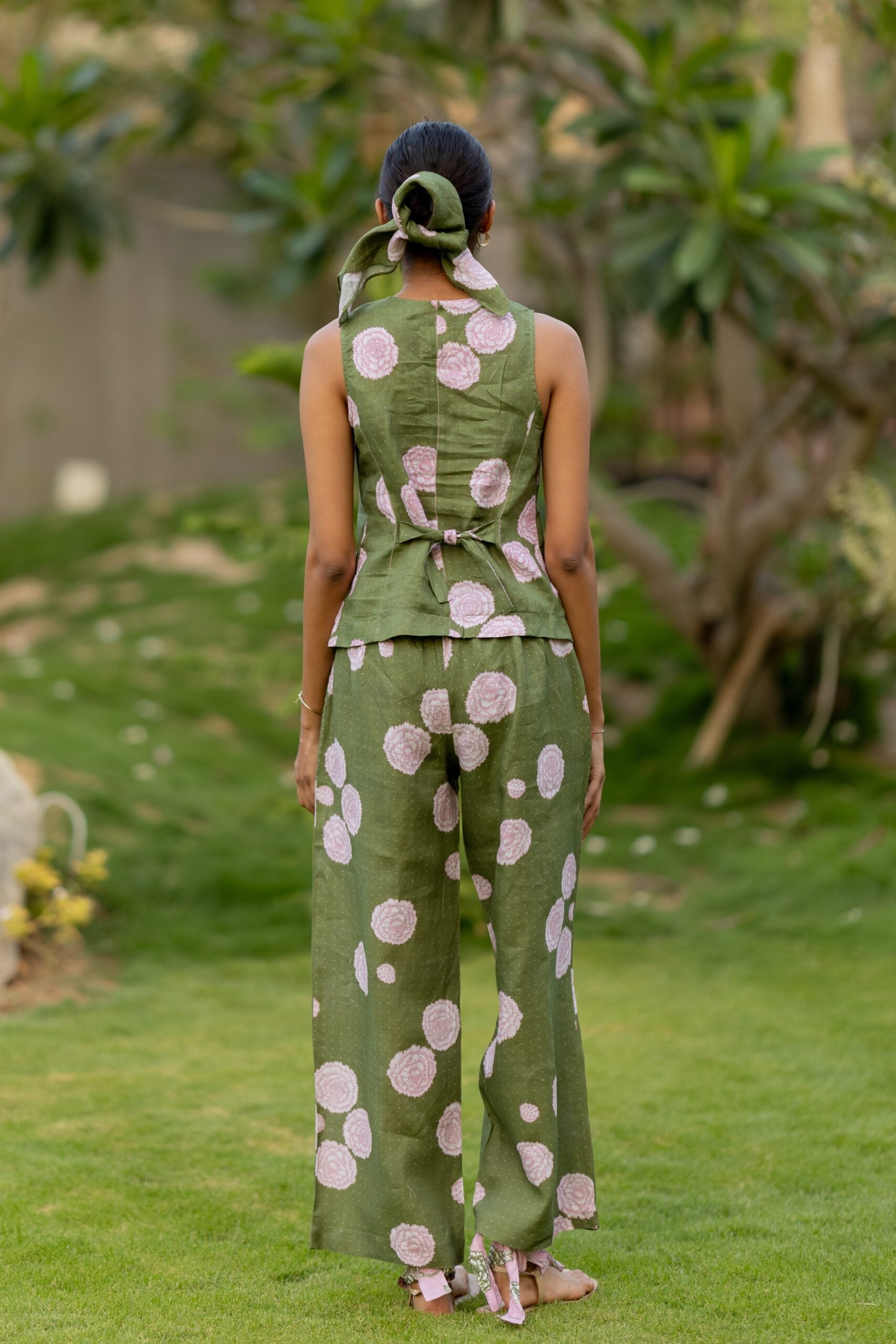 Linen Banaras Bloom Vest- Green and Pink