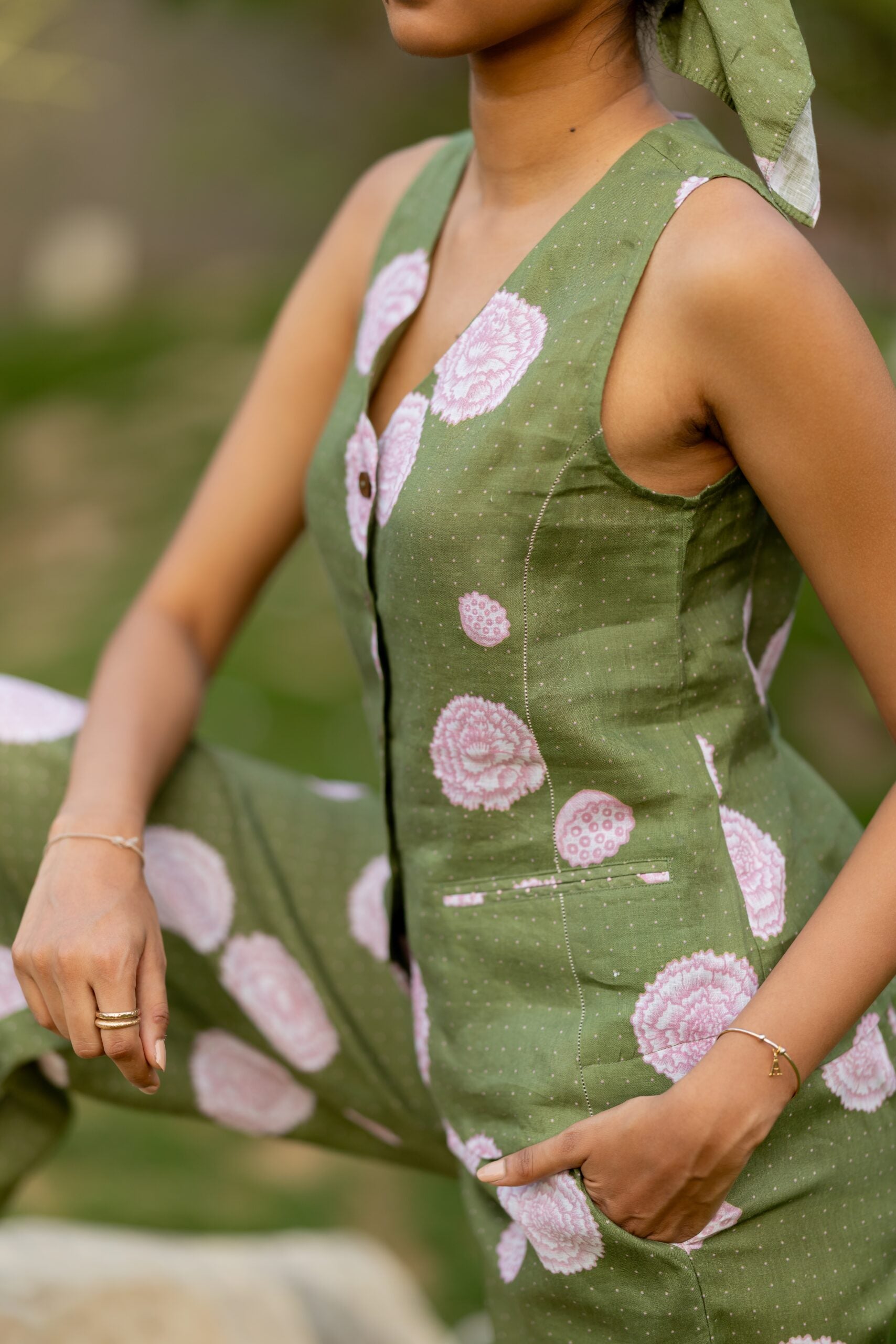 Linen Banaras Bloom Vest- Green and Pink