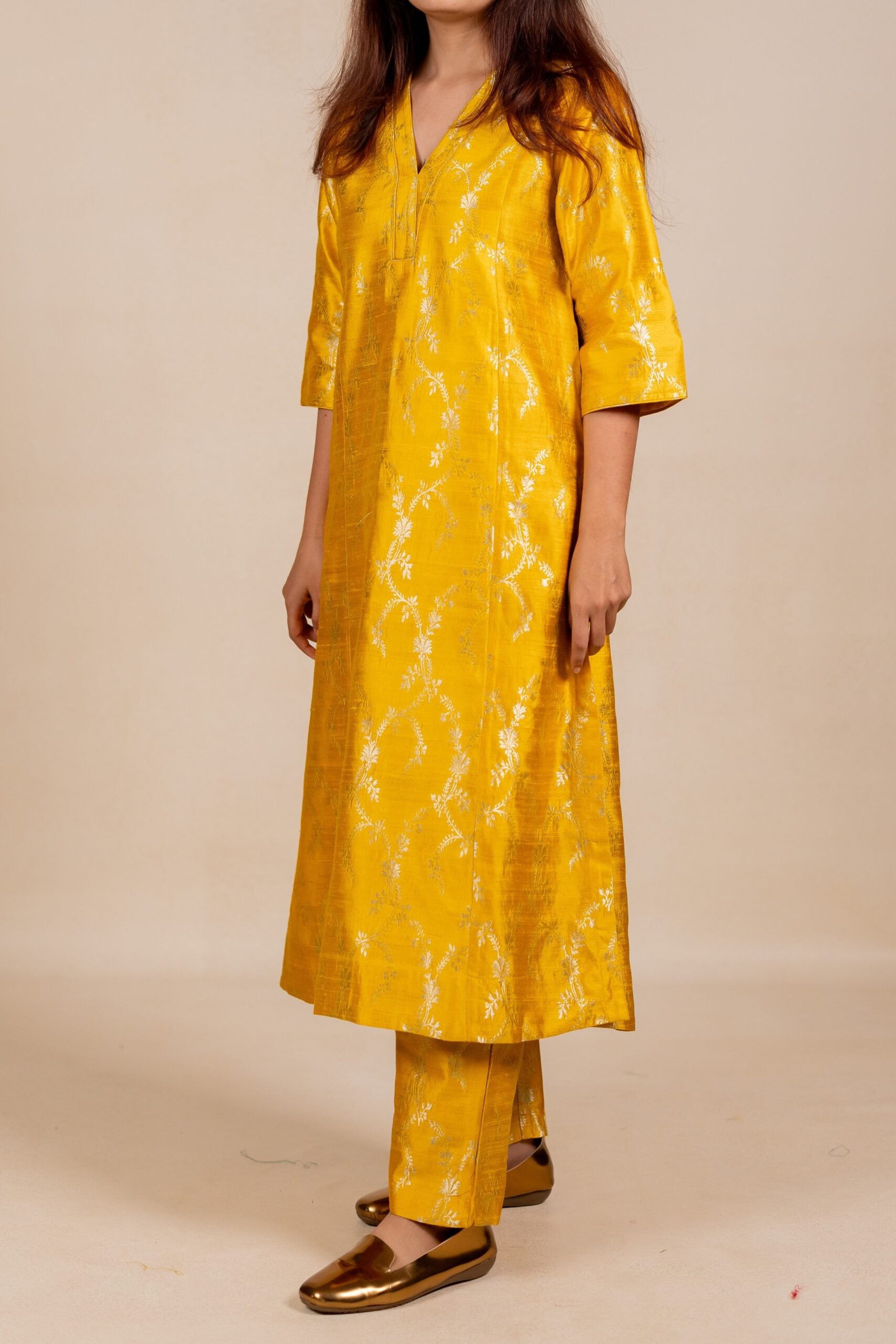 Banarasi Sadabahar Kurta Set- Yellow