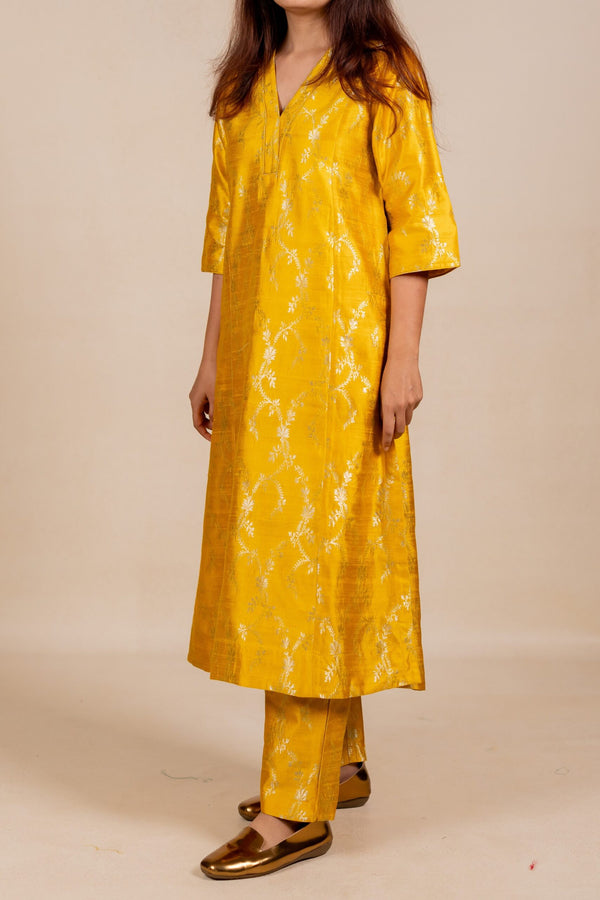 Banarasi Sadabahar Kurta Set- Yellow