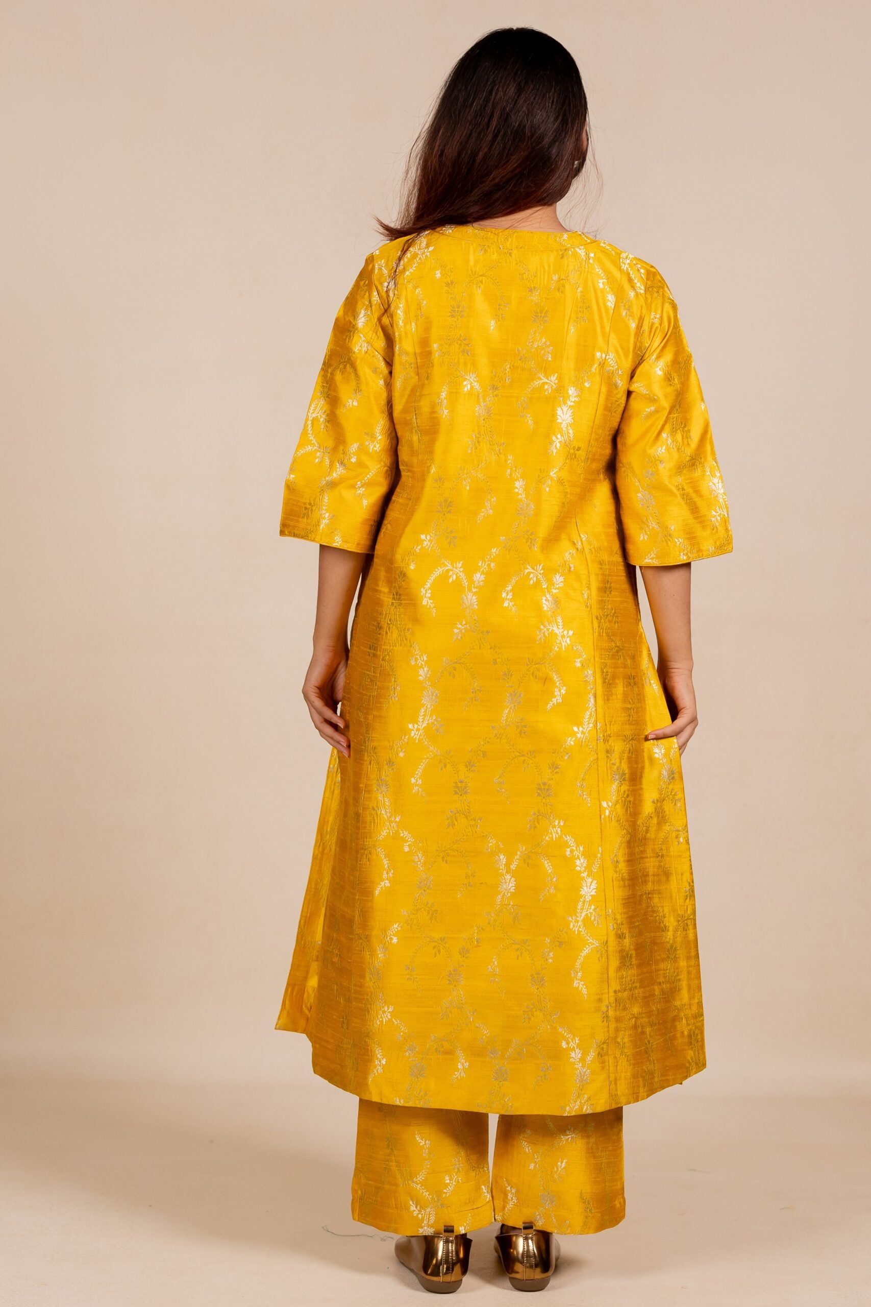 Banarasi Sadabahar Kurta Set- Yellow