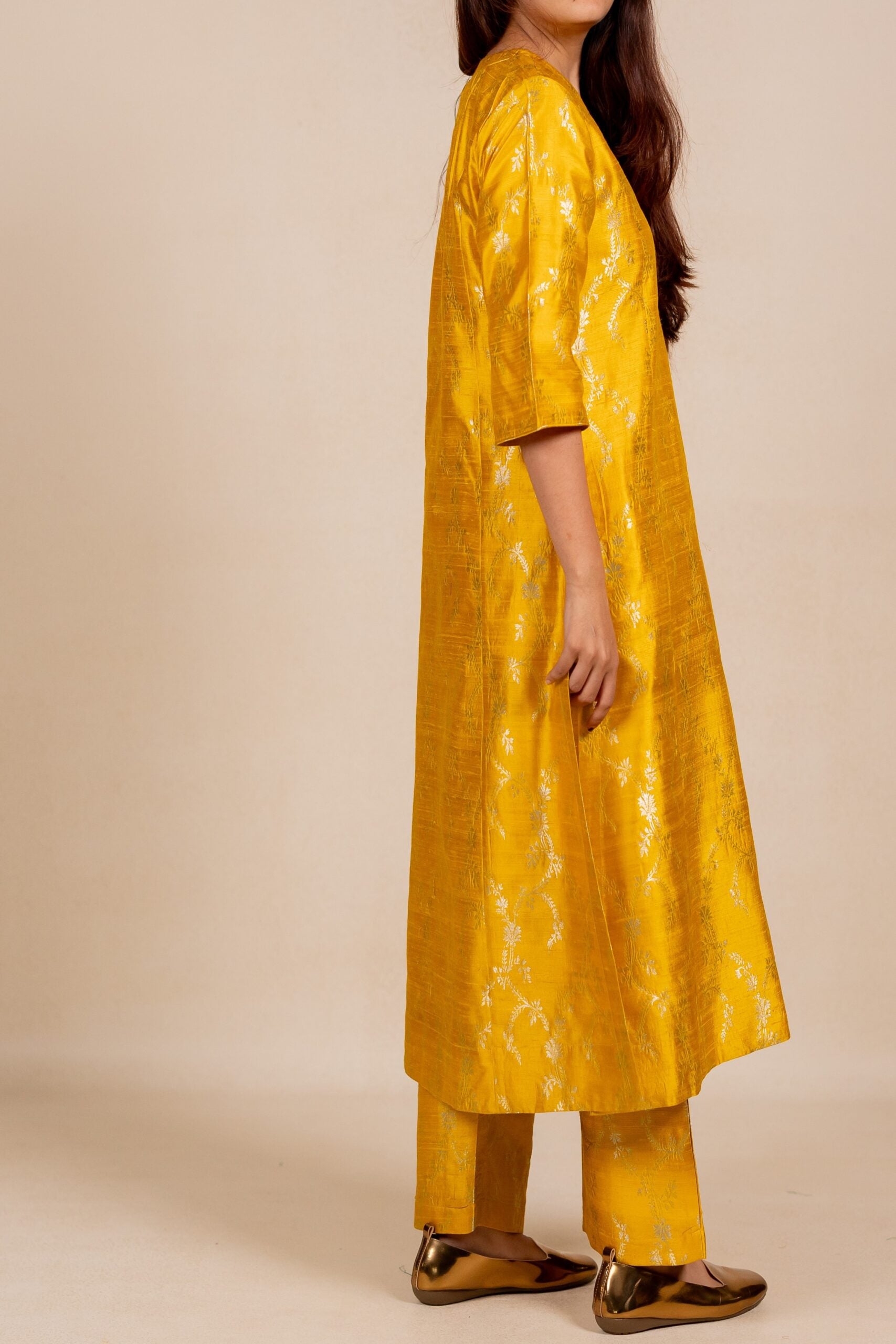 Banarasi Sadabahar Kurta Set- Yellow