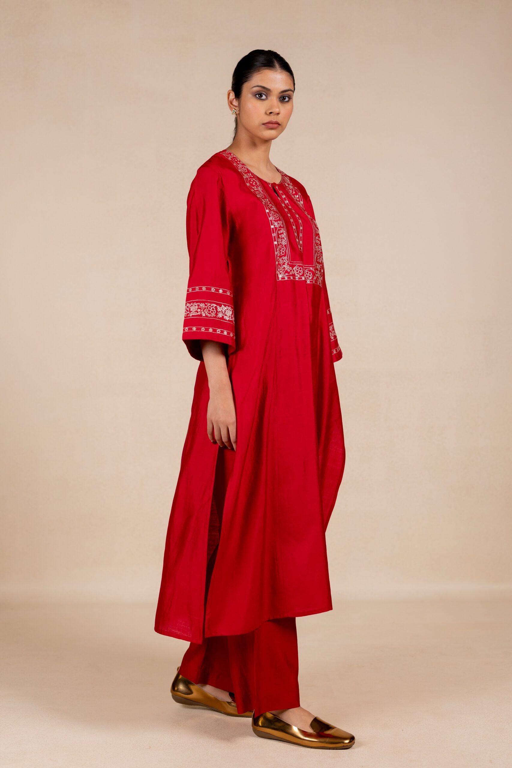 Rukmani Silk Embroidered Neck Kurta Set - Red