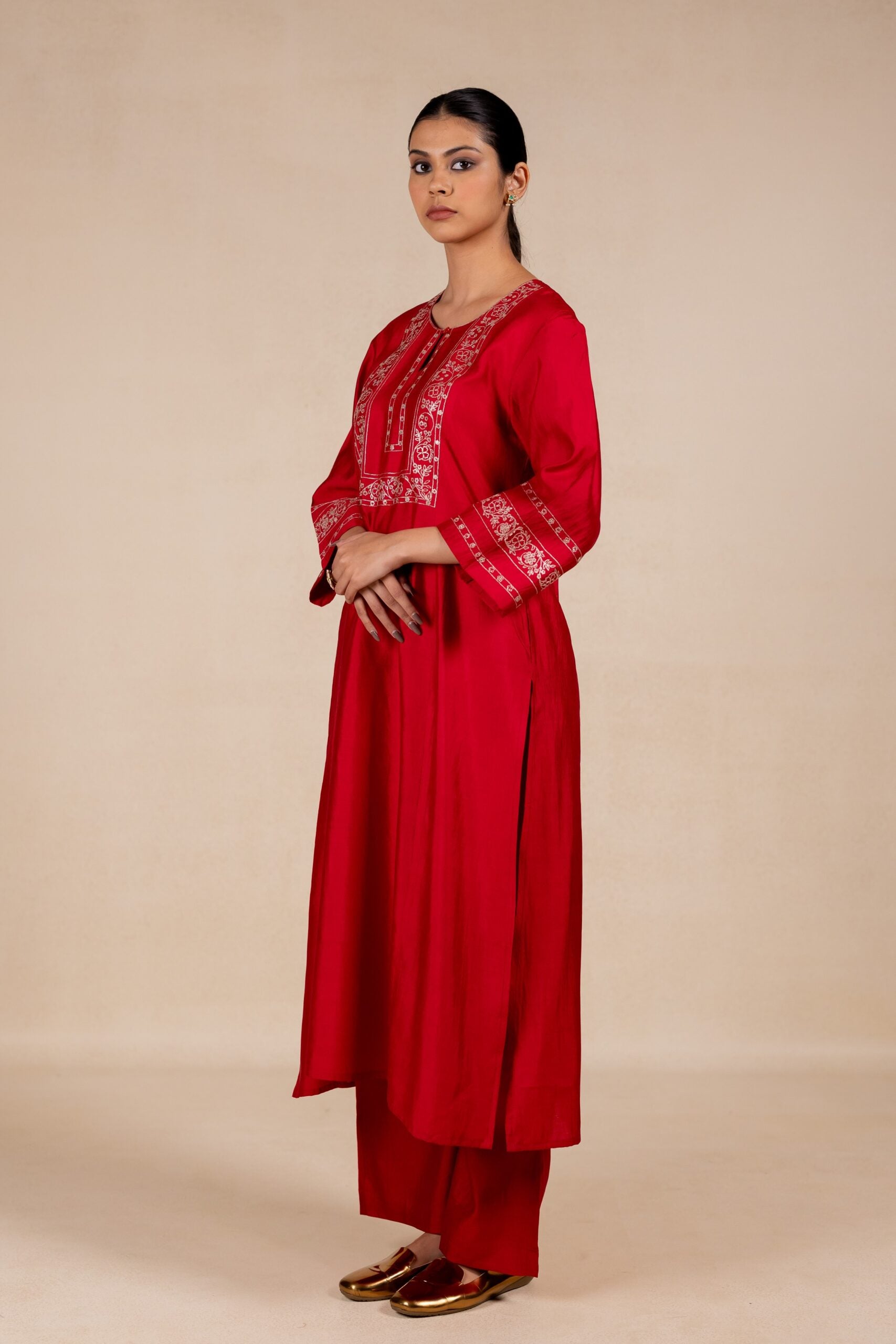 Rukmani Silk Embroidered Neck Kurta Set - Red