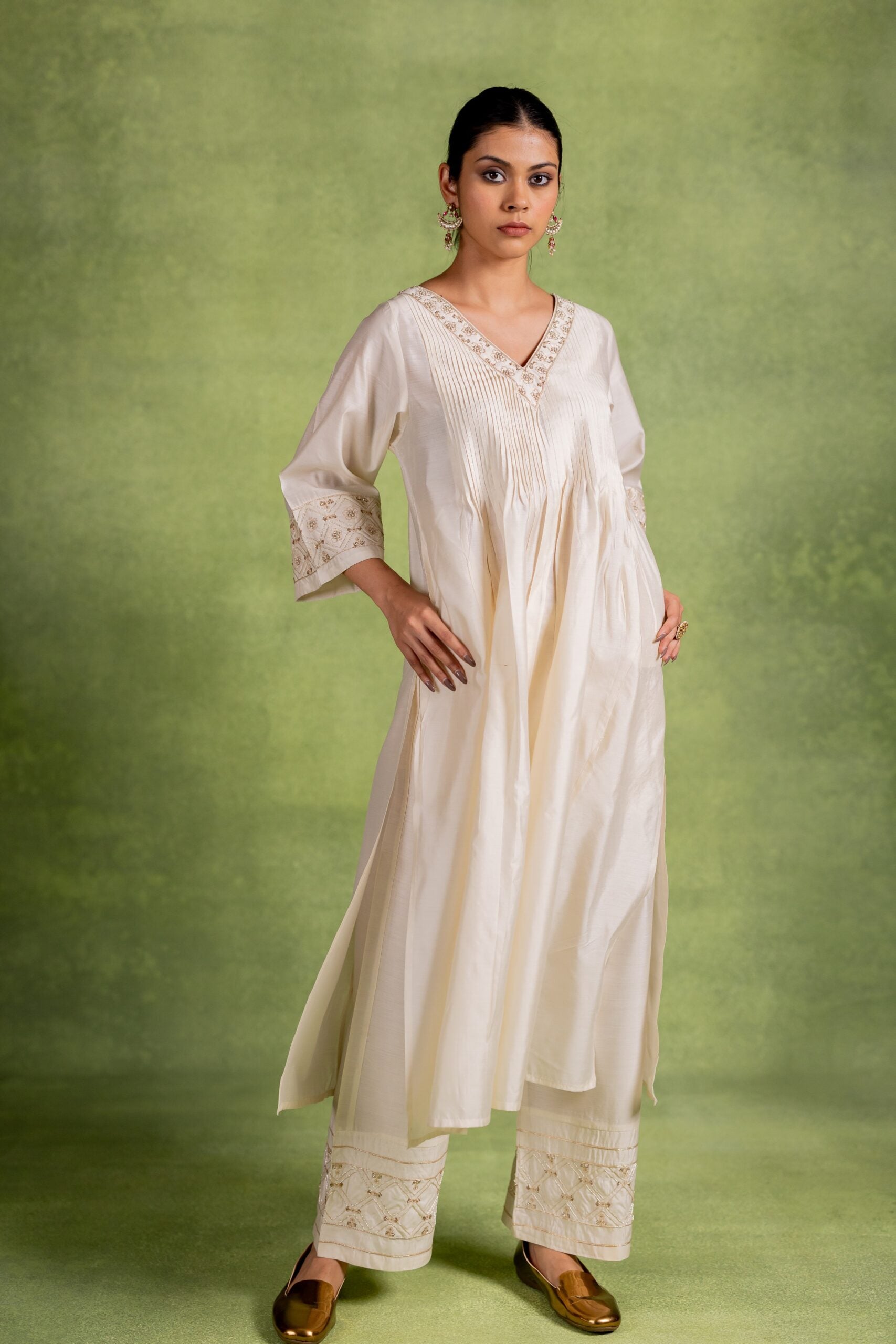 Chandrika Silk Kurta Set - Off white