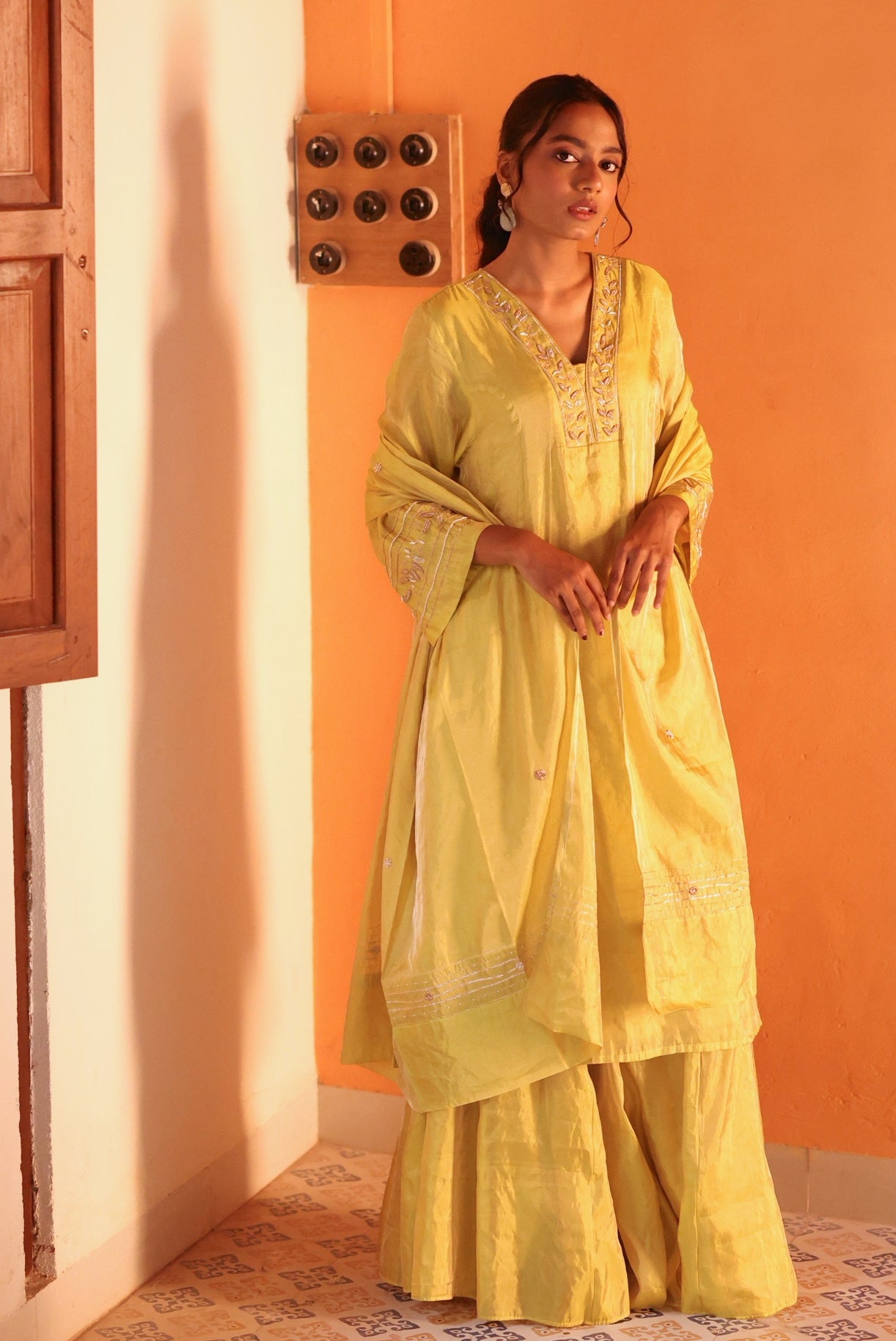 Tissue dupatta