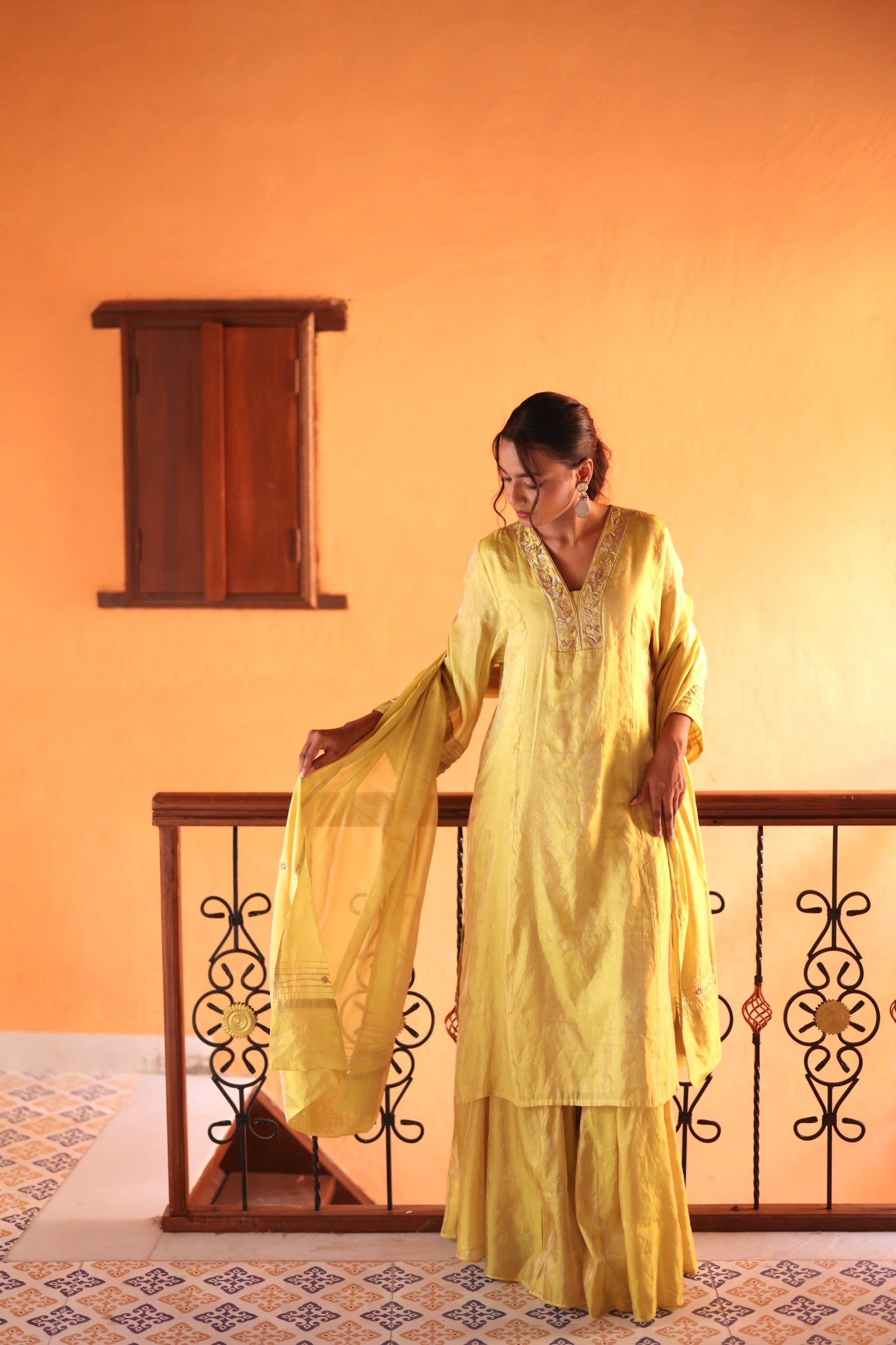 Tissue dupatta