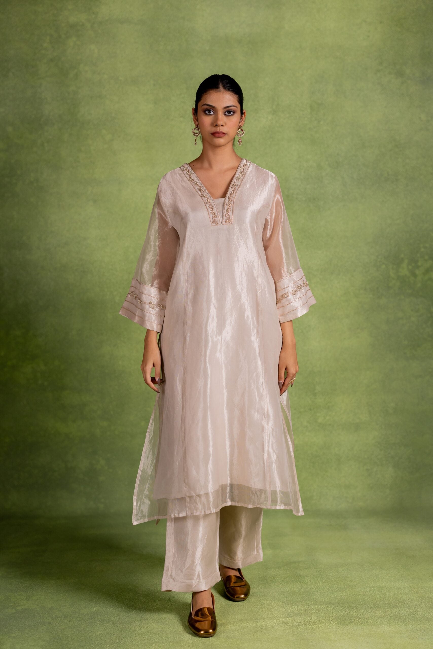 Gaurika Tissue Silk Kurta Set - Silver