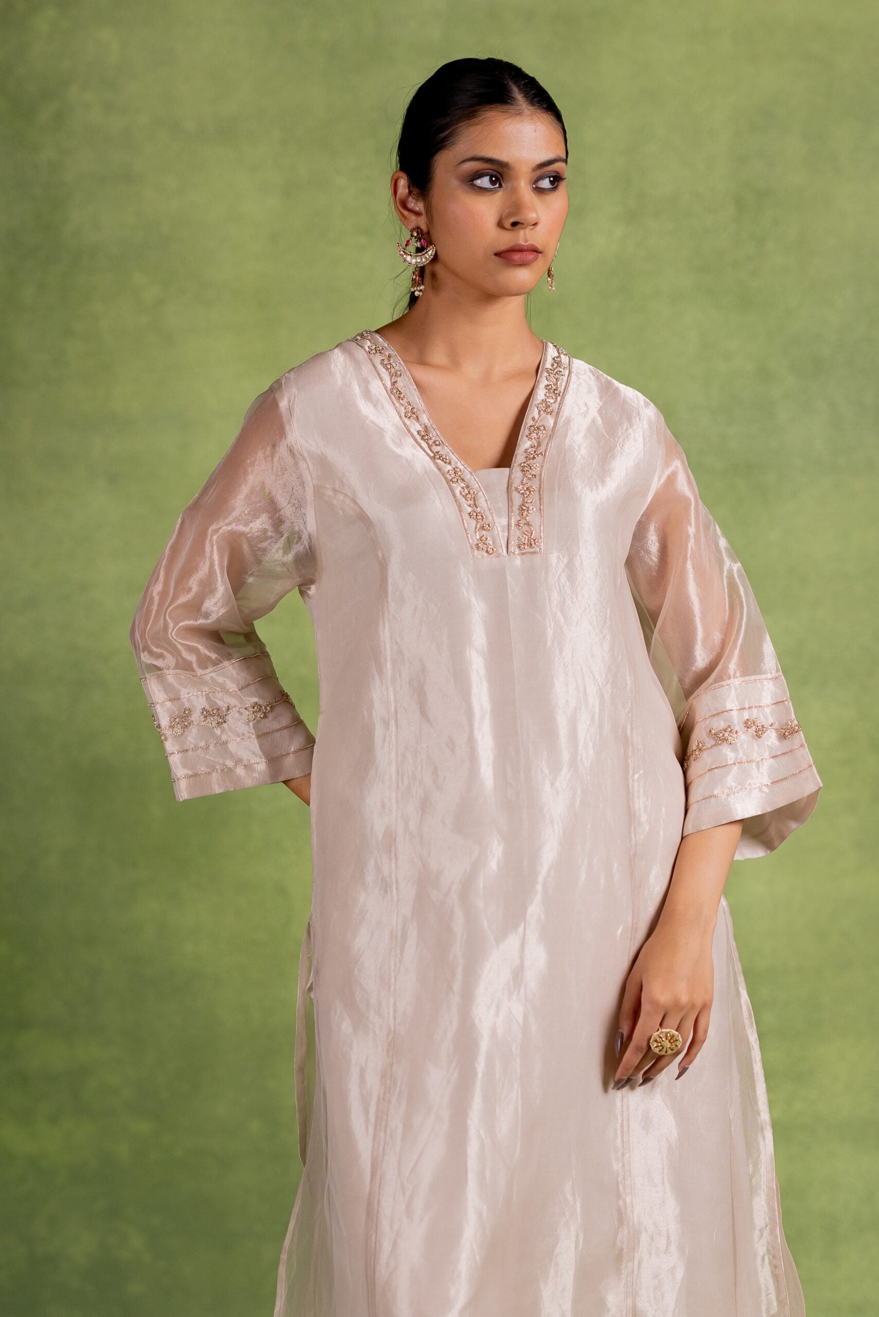 Gaurika Tissue Silk Kurta Set - Silver