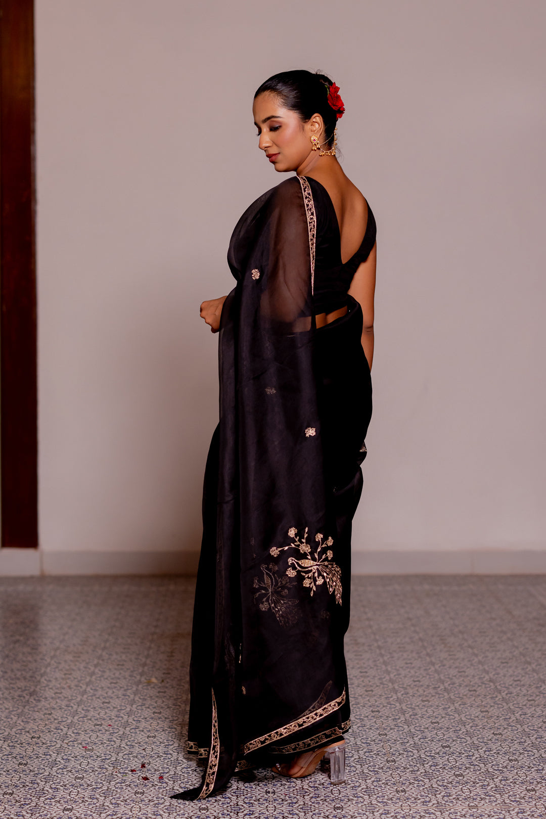 Pushp bel saree without blouse