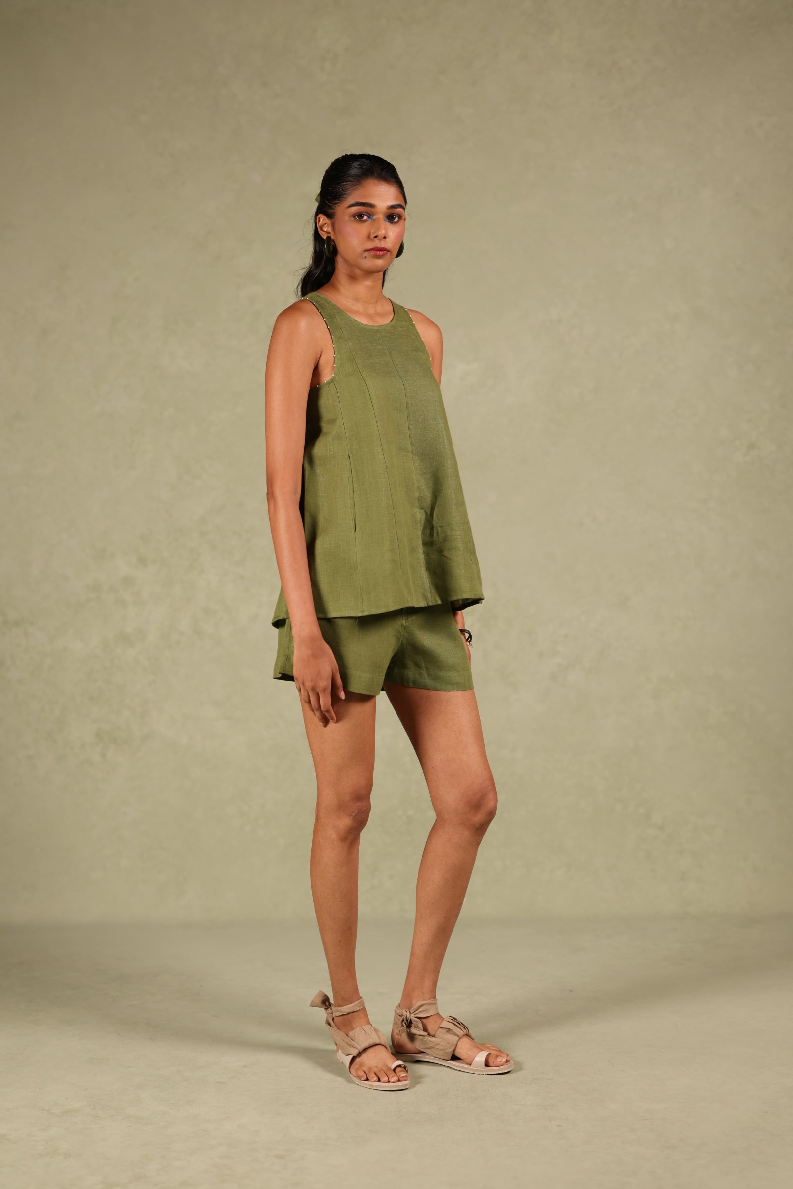 Linen zipper shorts