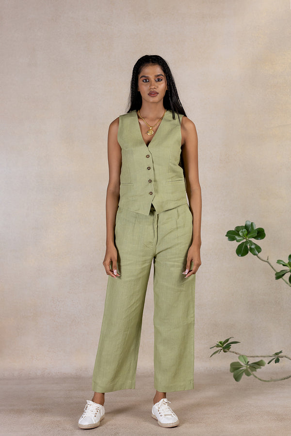 Day 10 - Linen Vest With Welt Pockets - Meadow Green