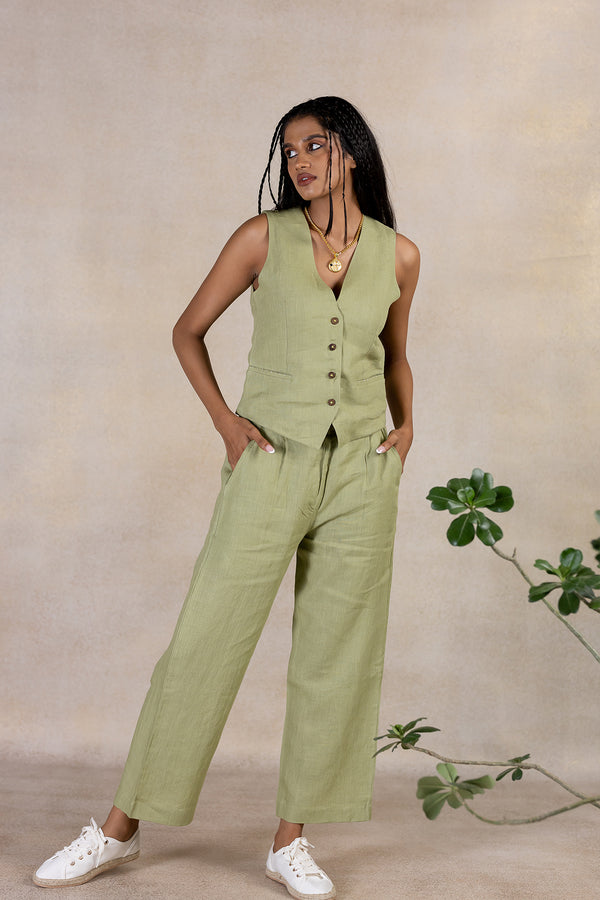 Day 10 - Linen Vest With Welt Pockets - Meadow Green