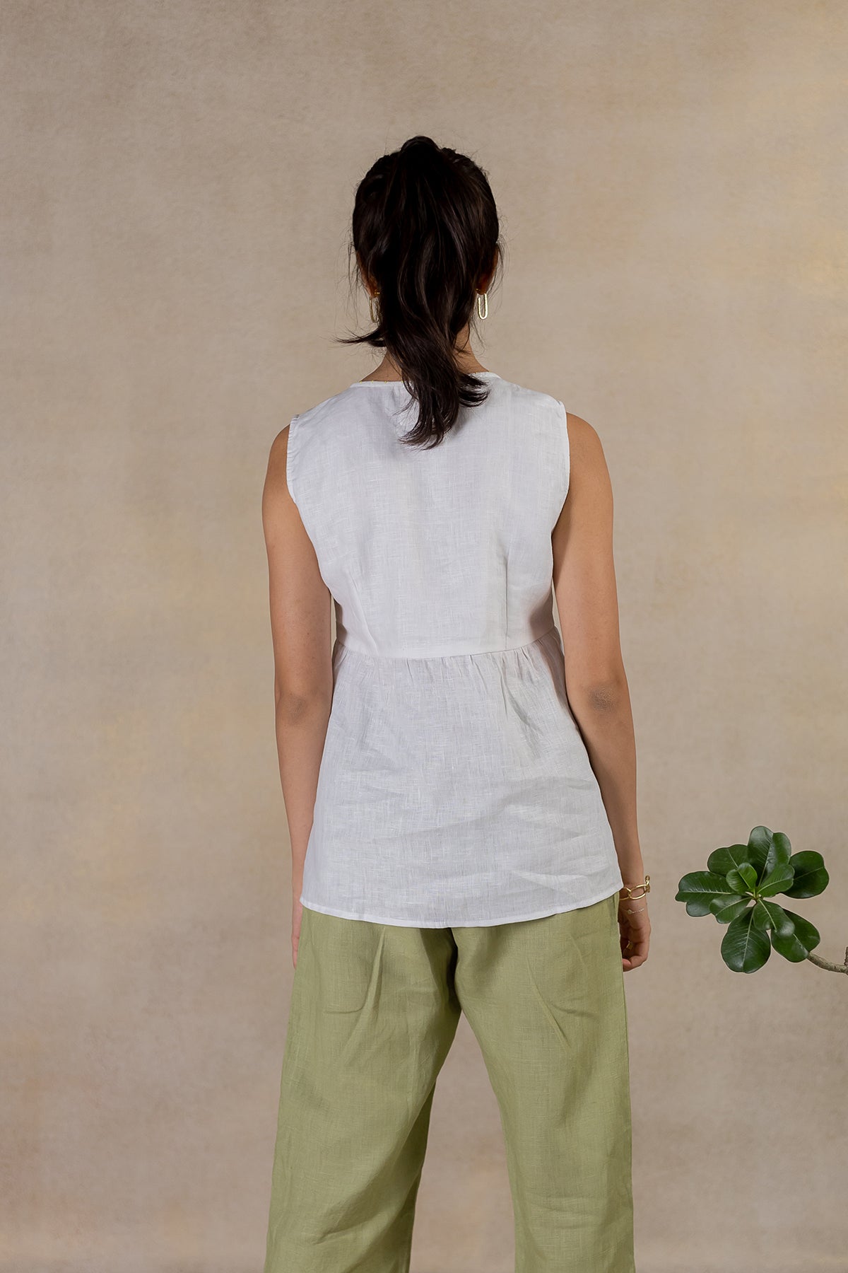 Day 15 - Linen Sleeveless Placket Top With Pocket - White