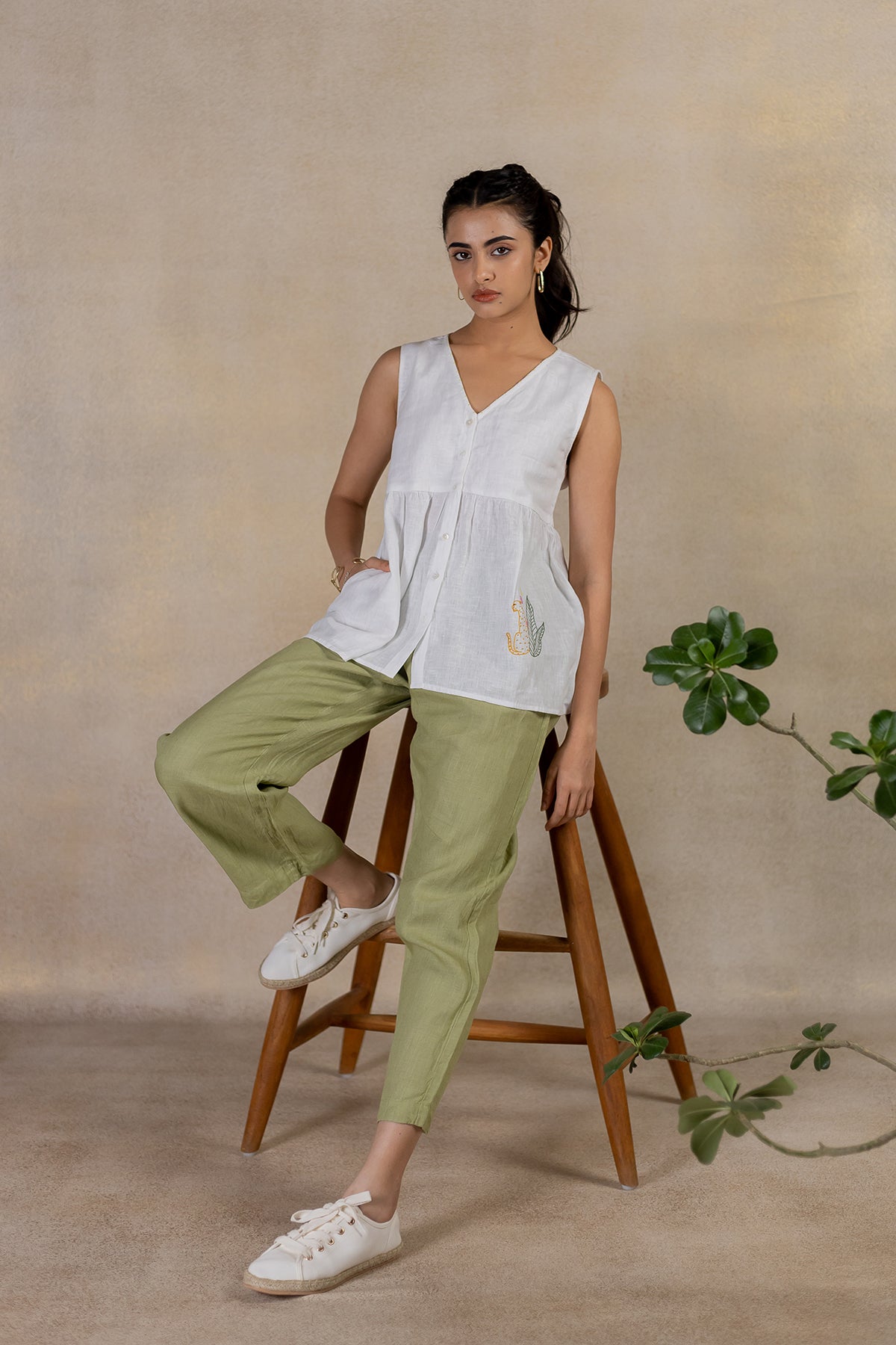 Day 15 - Linen Sleeveless Placket Top With Pocket - White