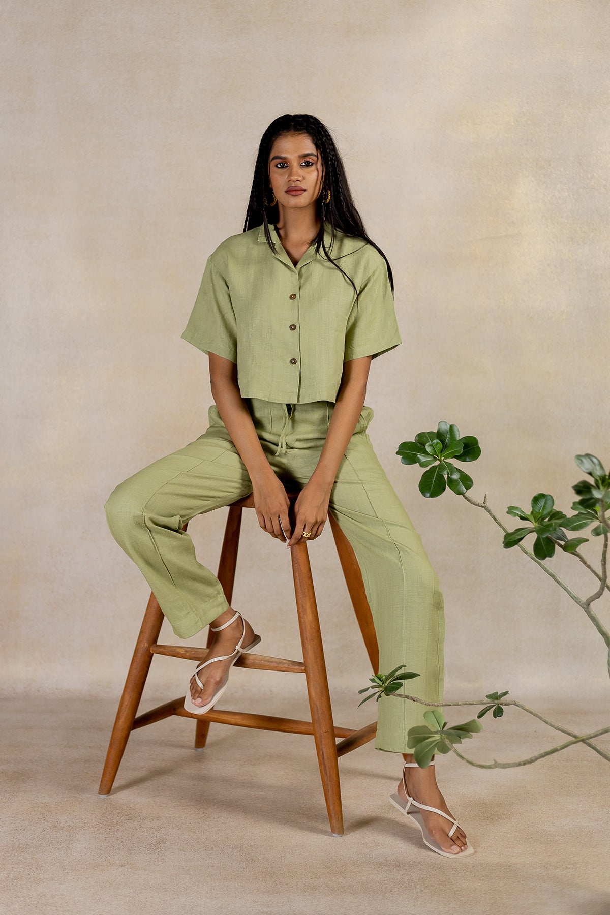 Day 19 - Linen Crop Shirt - Meadow Green