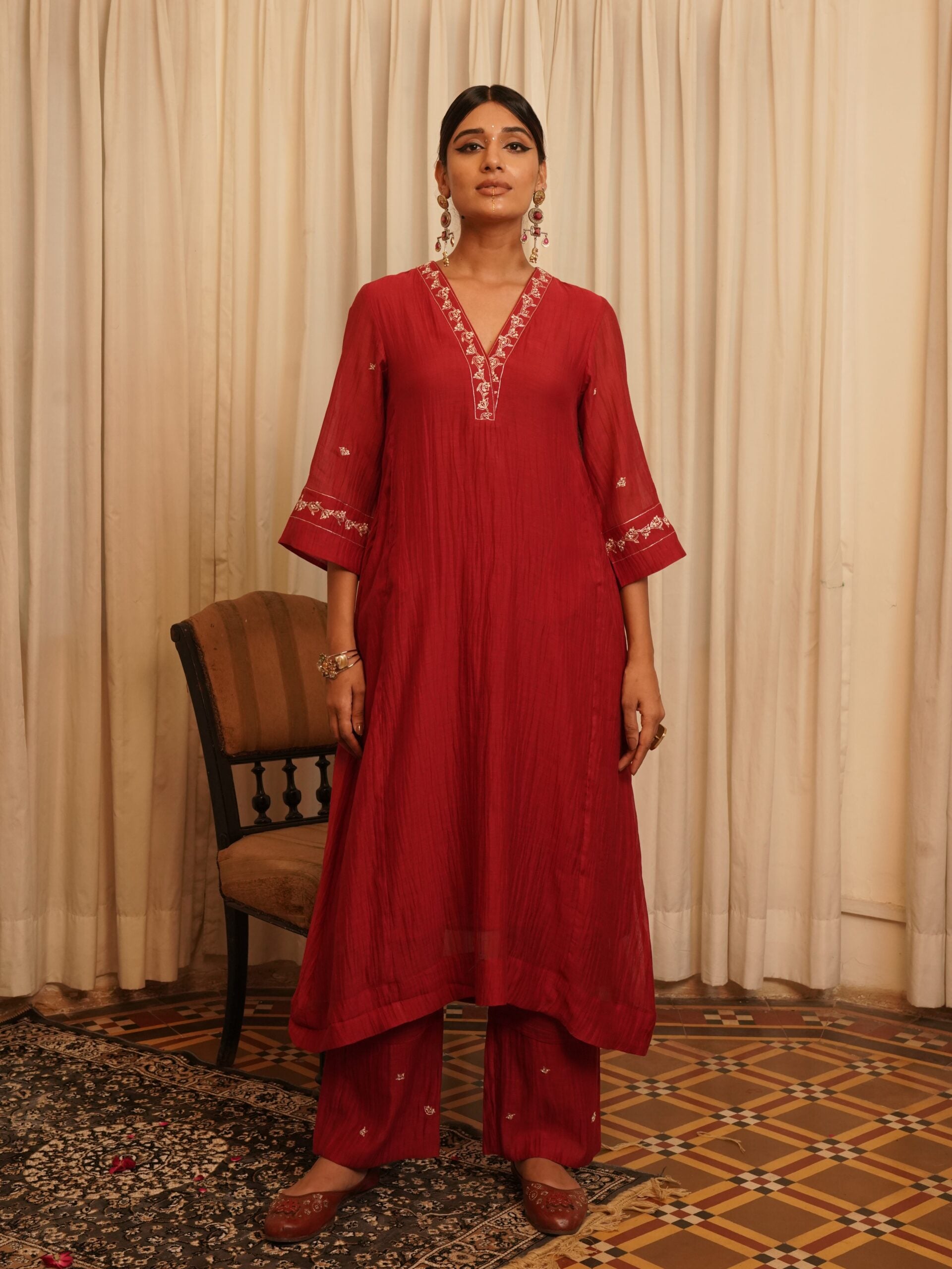 Moti Manek Kurta set - sindhoori Laal