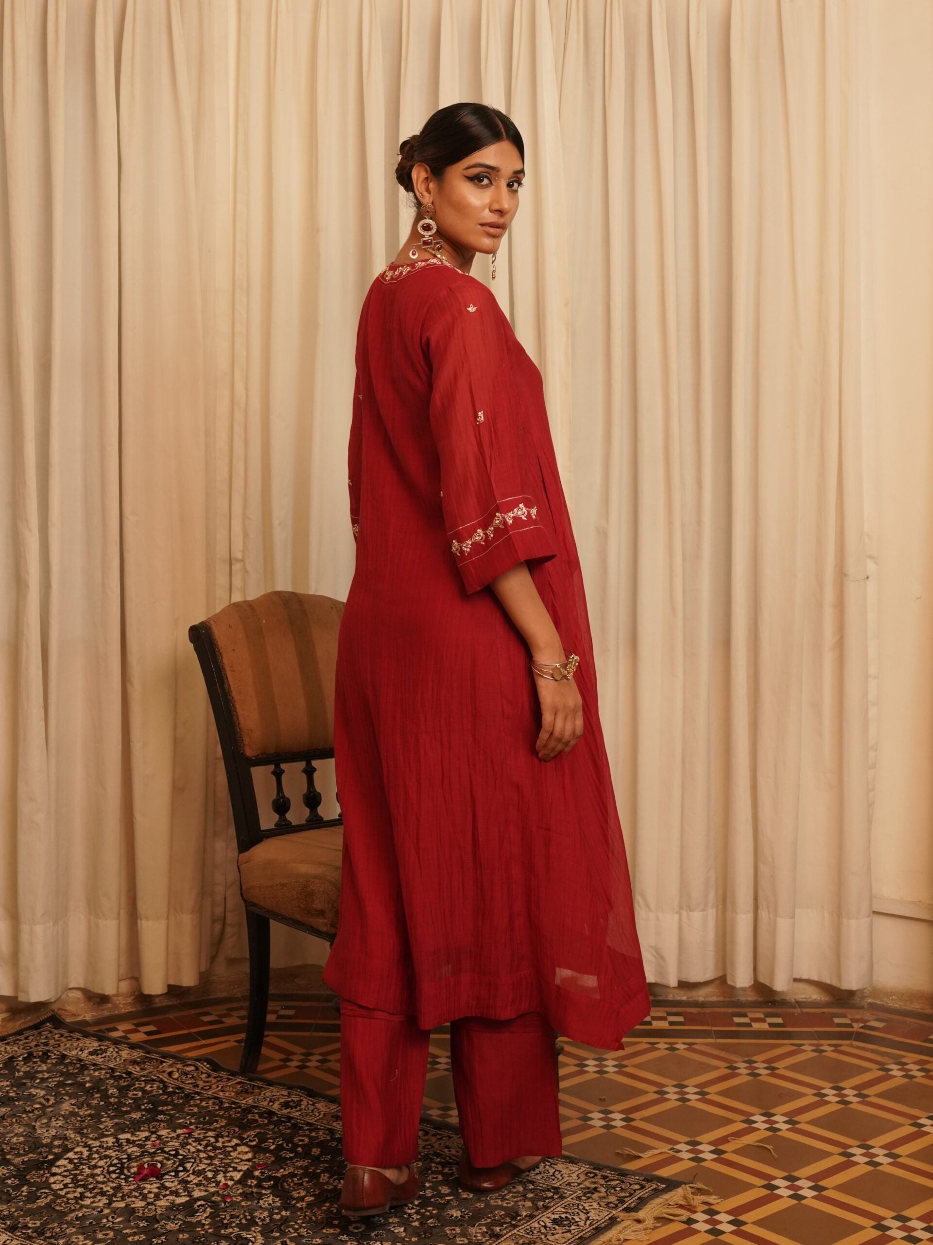 Moti Manek Kurta set - sindhoori Laal
