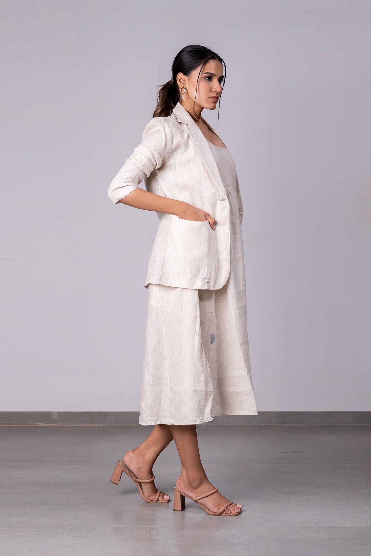 Diane Linen Blazer With Welt Pockets - Ecru