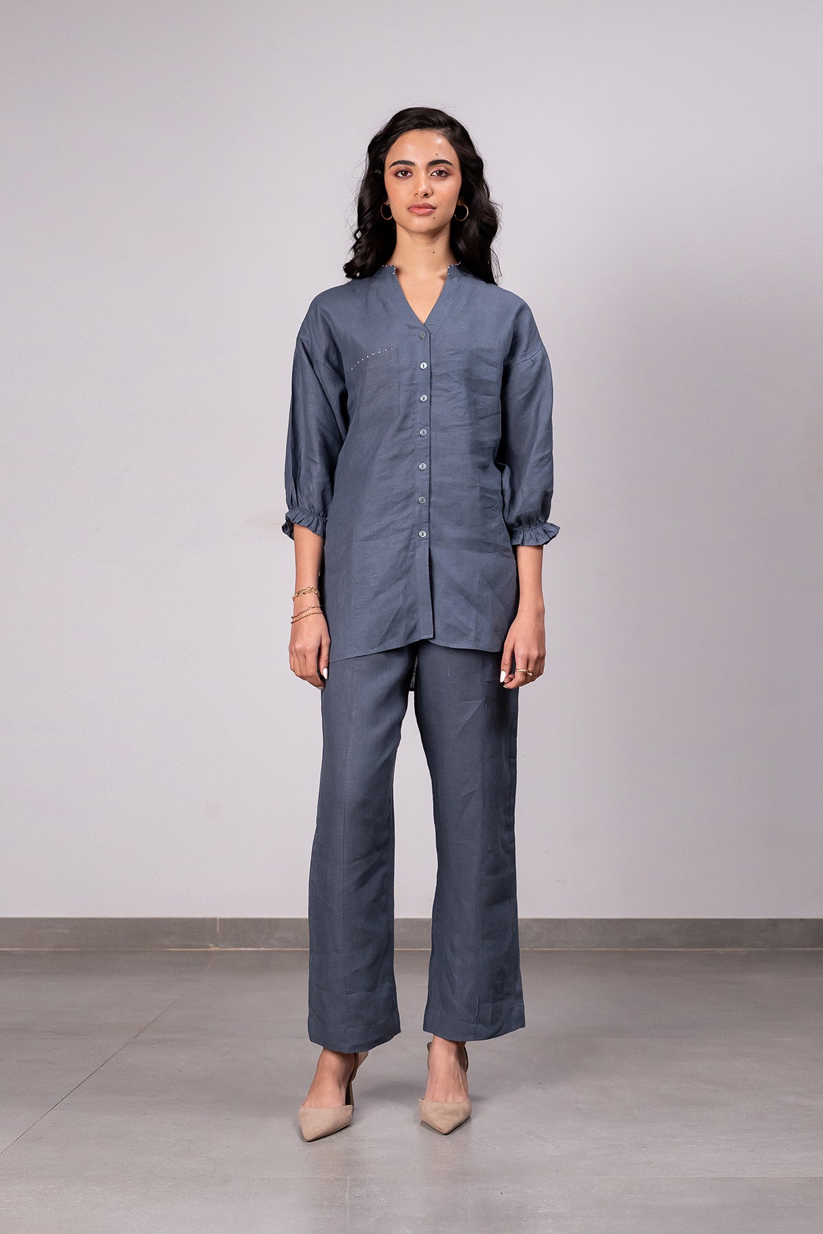 Emma Linen Shirtwith Patch Pocket – Charcoal Grey