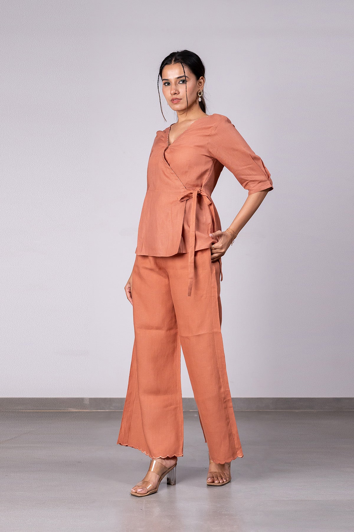 Hannah Linen Wrap Top – Sand Brown