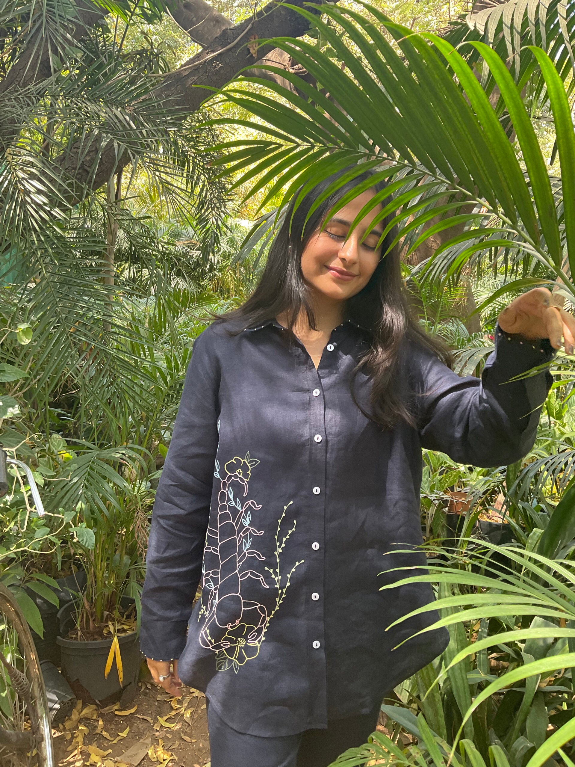 Scorpio Linen Shirt - Navy Blue