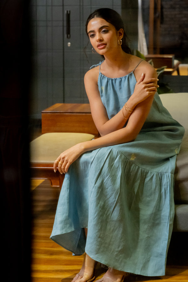 Jazmine Linen Chord dress with pockets - Icy Blue