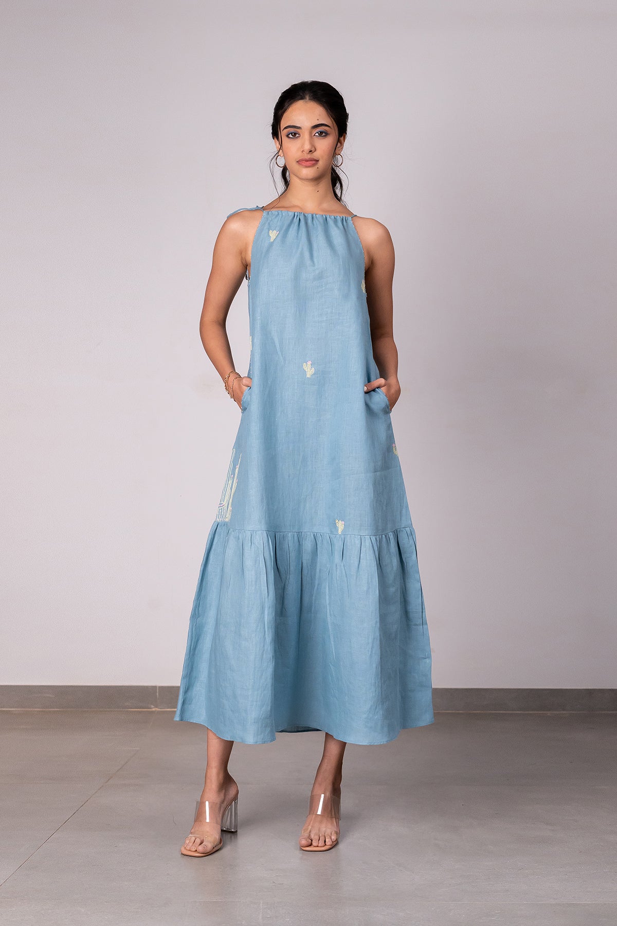 Jazmine Linen Chord dress with pockets - Icy Blue