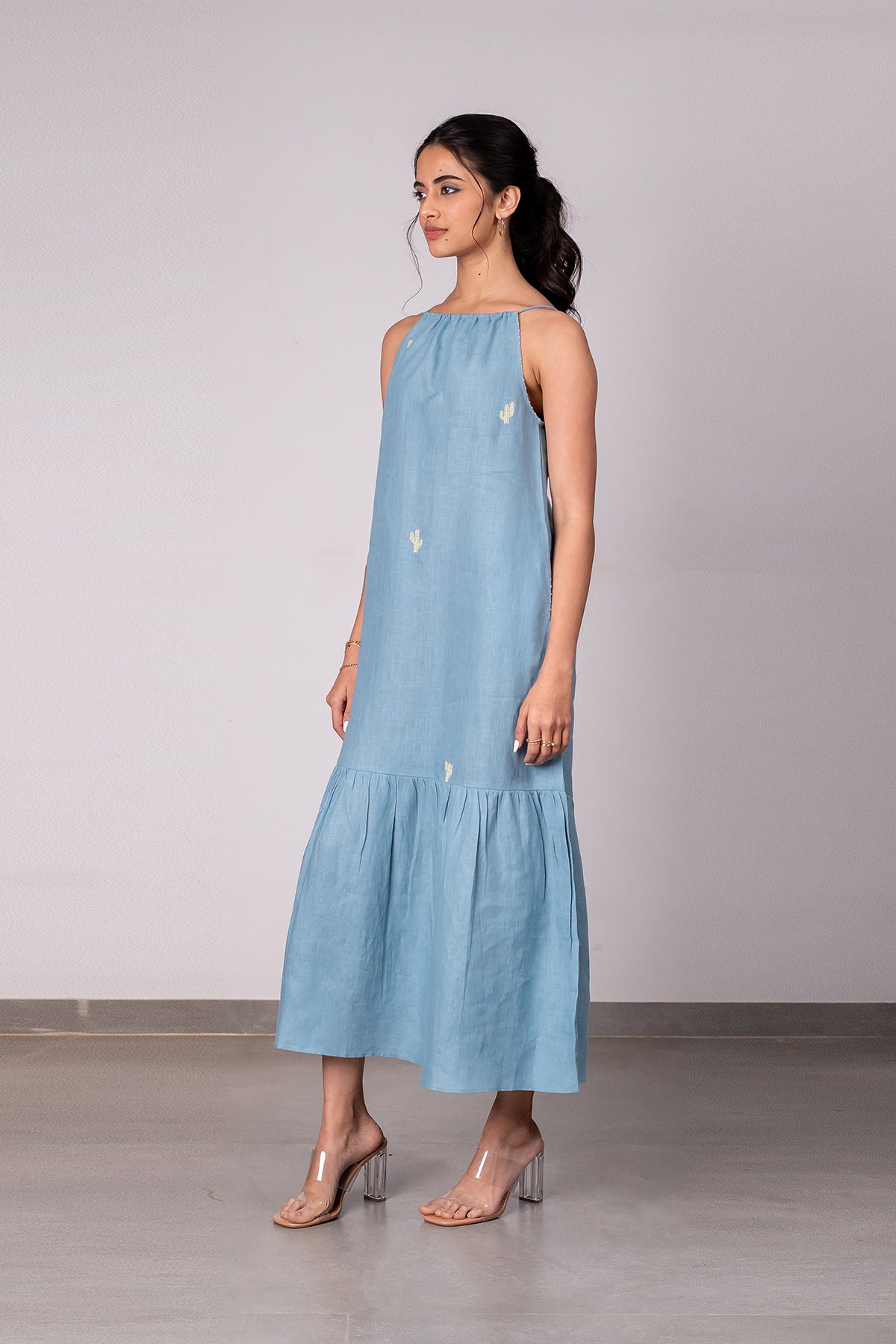 Jazmine Linen Chord dress with pockets - Icy Blue
